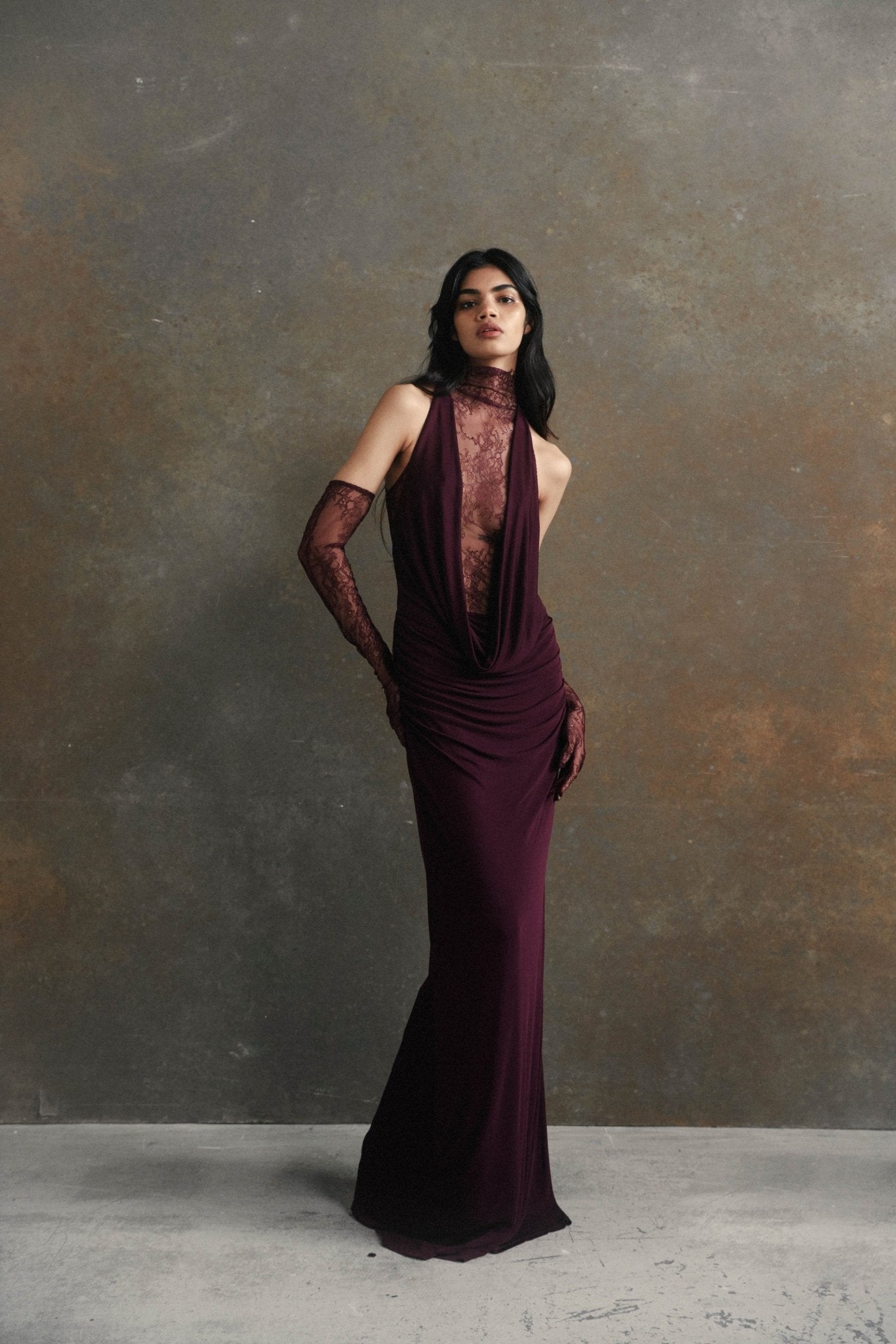 AMARYLLIS MAXI DRESS IN MAROON JERSEY & LACE DE LA VALI OFFICIAL AMARYLLIS MAXI DRESS IN MAROON JERSEY & LACE DE LA VALI OFFICIAL