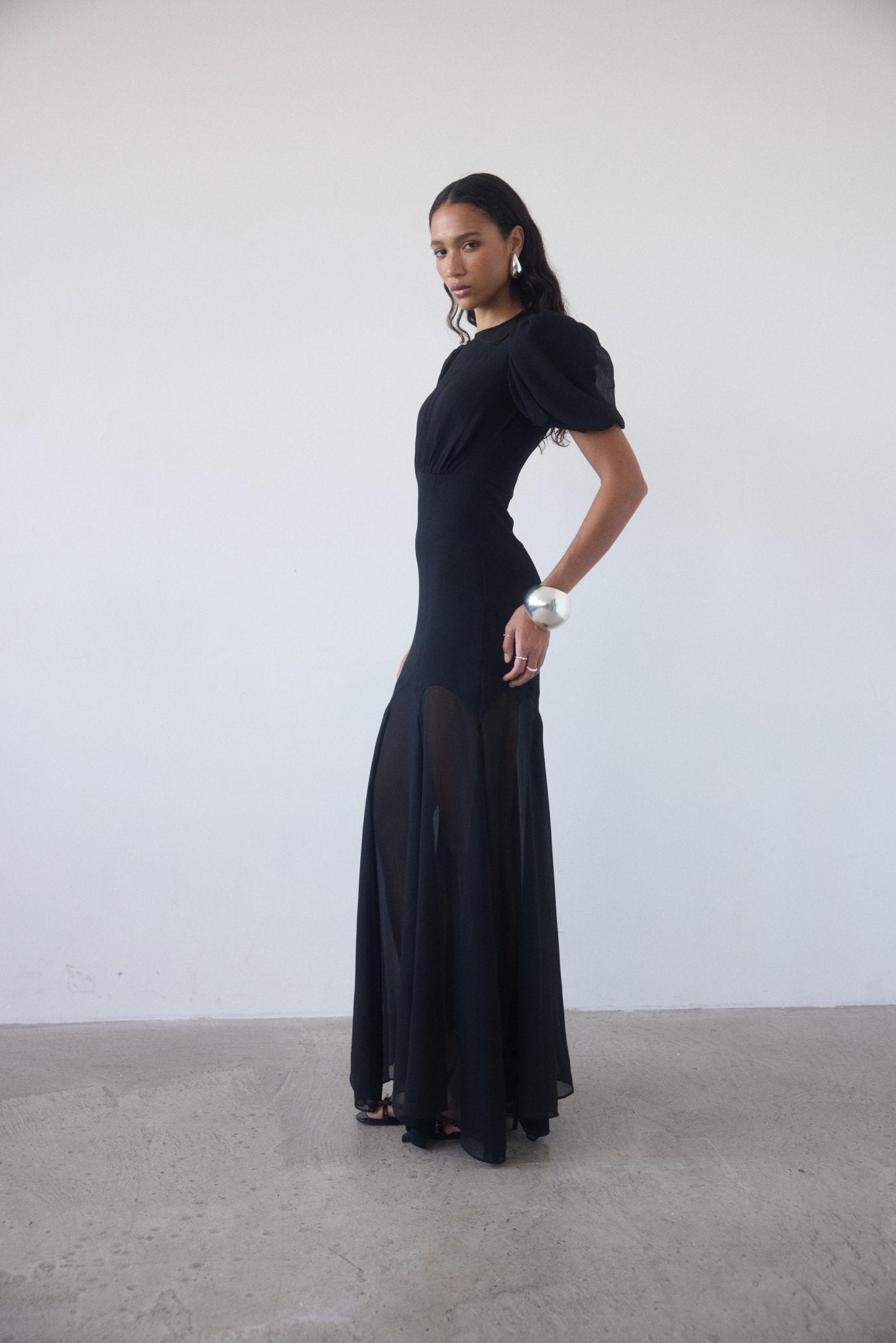 AGUA MAXI DRESS IN BLACK CRINKLE CHIFFON DE LA VALI OFFICIAL AGUA MAXI DRESS IN BLACK CRINKLE CHIFFON DE LA VALI OFFICIAL