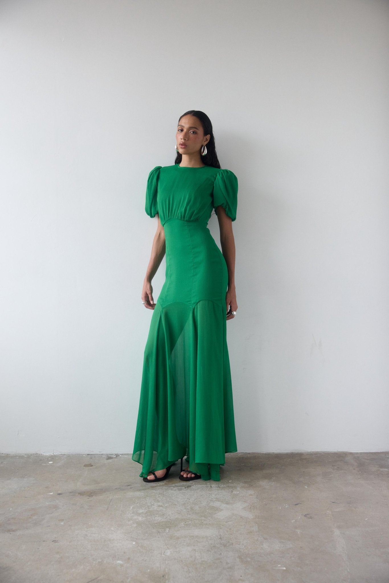 AGUA MAXI DRESS IN PALM GREEN CRINKLE CHIFFON DE LA VALI OFFICIAL AGUA MAXI DRESS IN PALM GREEN CRINKLE CHIFFON DE LA VALI OFFICIAL