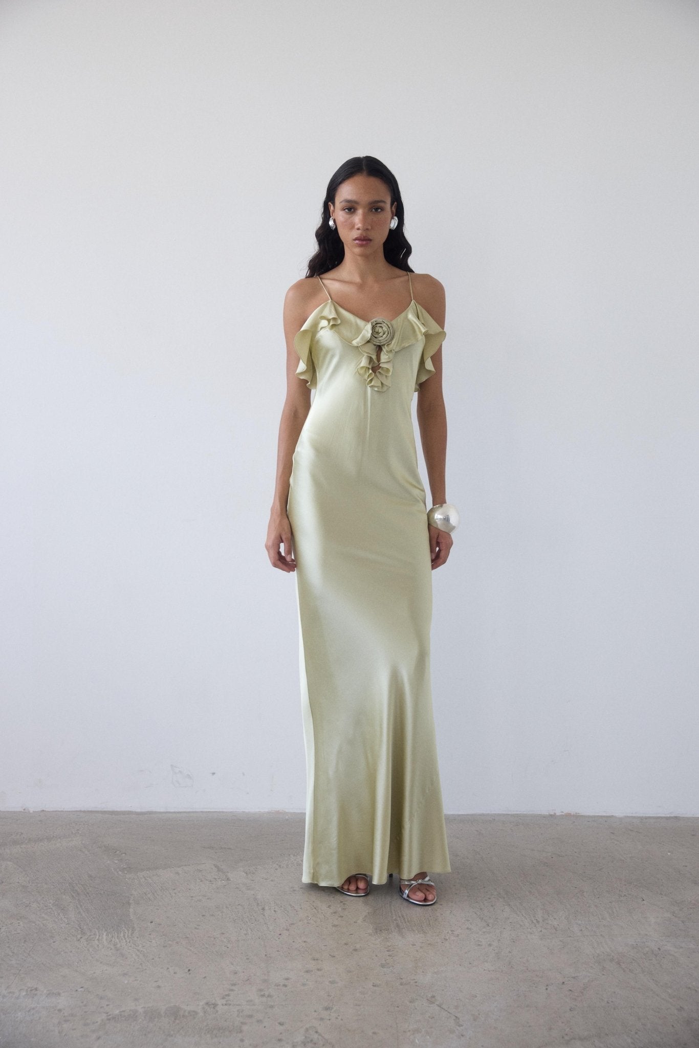 ESPERANZA LONG DRESS IN SAND SILK SATIN DE LA VALI OFFICIAL ESPERANZA LONG DRESS IN SAND SILK SATIN DE LA VALI OFFICIAL