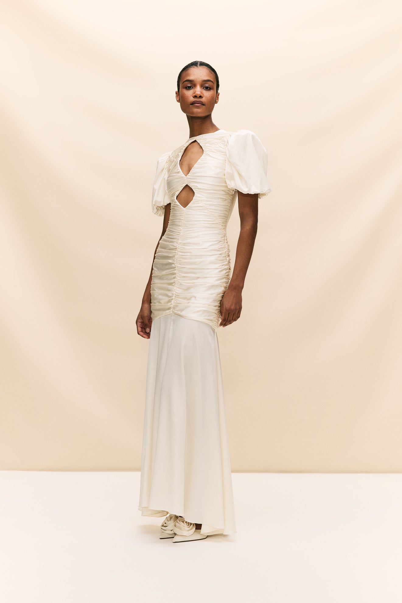 OLYMPIA MAXI DRESS IN IVORY SILK SATIN (MADE TO ORDER) – DE LA VALI ... OLYMPIA MAXI DRESS IN IVORY SILK SATIN (MADE TO ORDER) – DE LA VALI ...