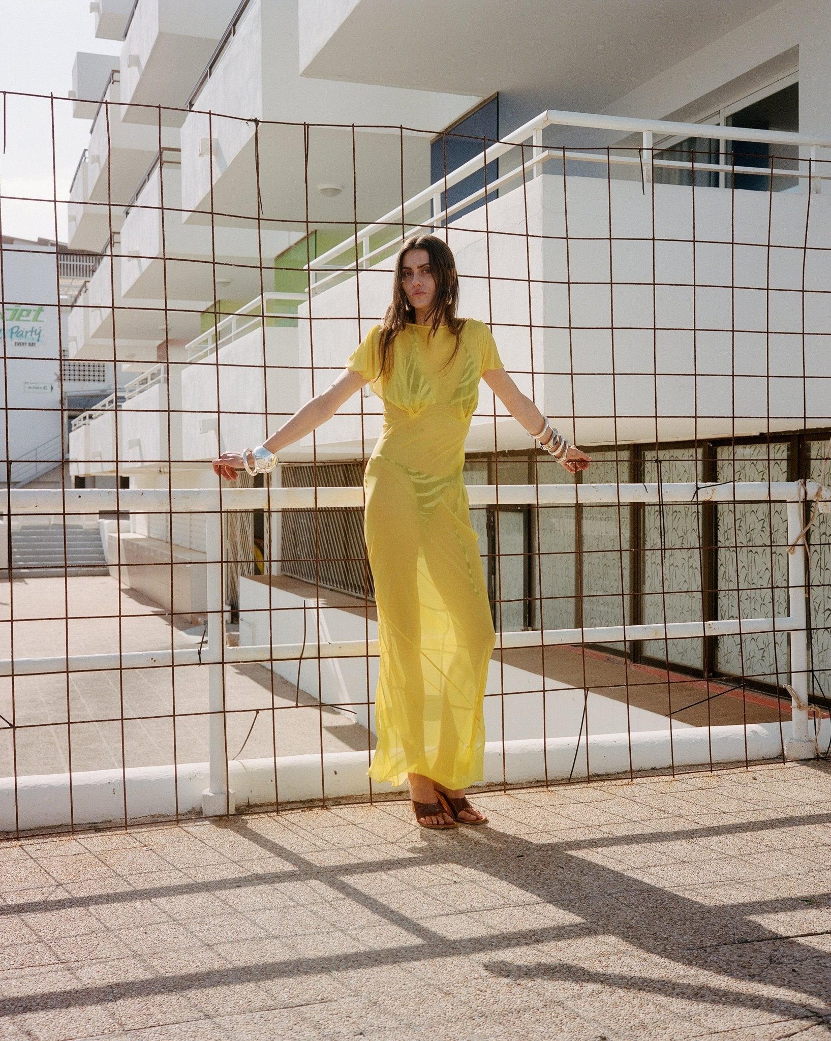 PAREO MAXI DRESS SILK CHIFFON SUN YELLOW - De La Vali