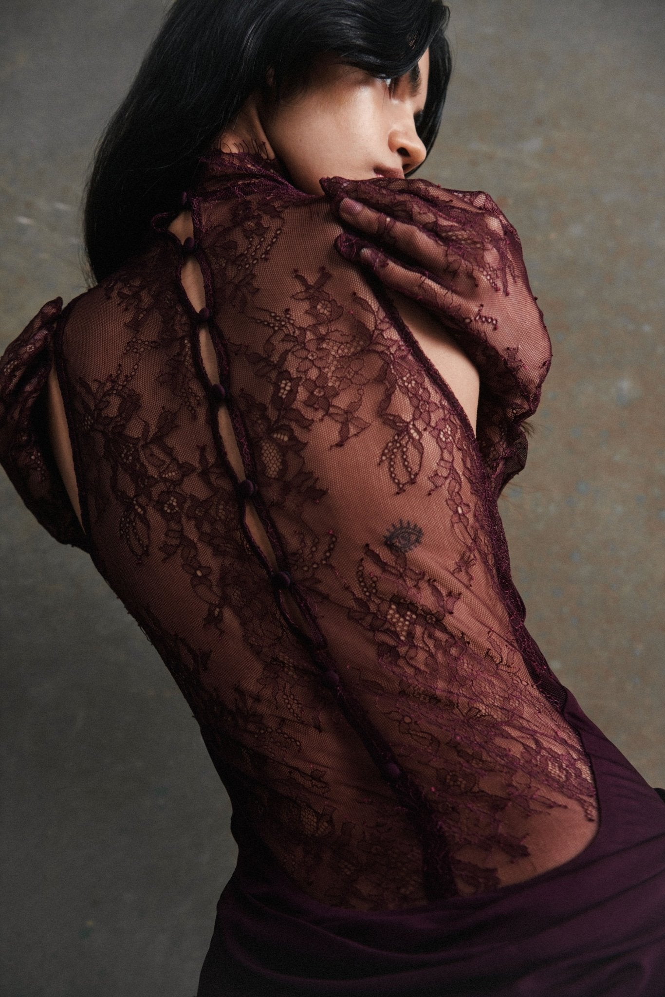 AMARYLLIS MAXI DRESS IN MAROON JERSEY & LACE - De La Vali