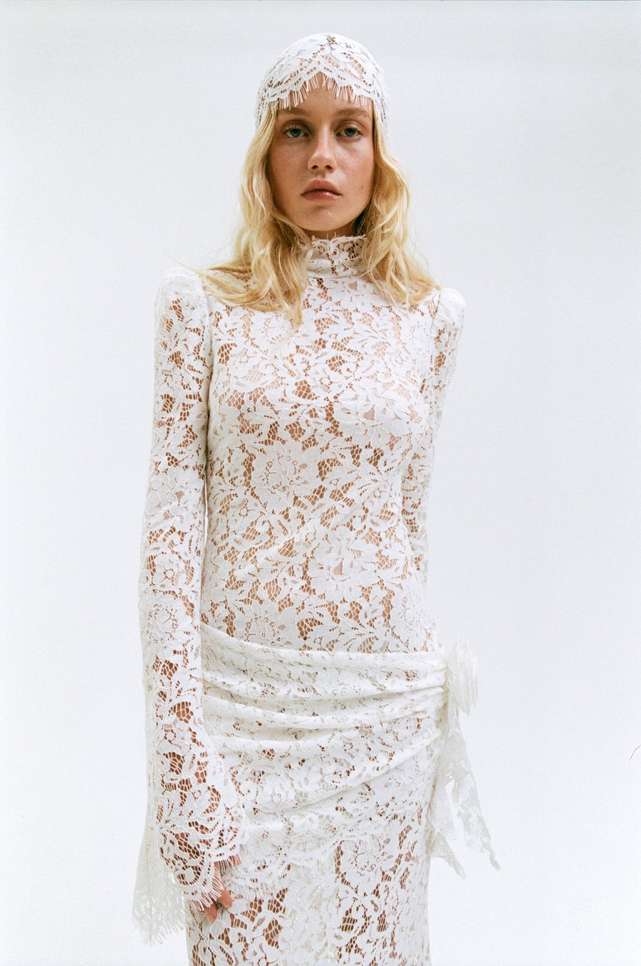 BODITA MAXI DRESS IN WHITE LACE DE LA VALI OFFICIAL BODITA MAXI DRESS IN WHITE LACE DE LA VALI OFFICIAL
