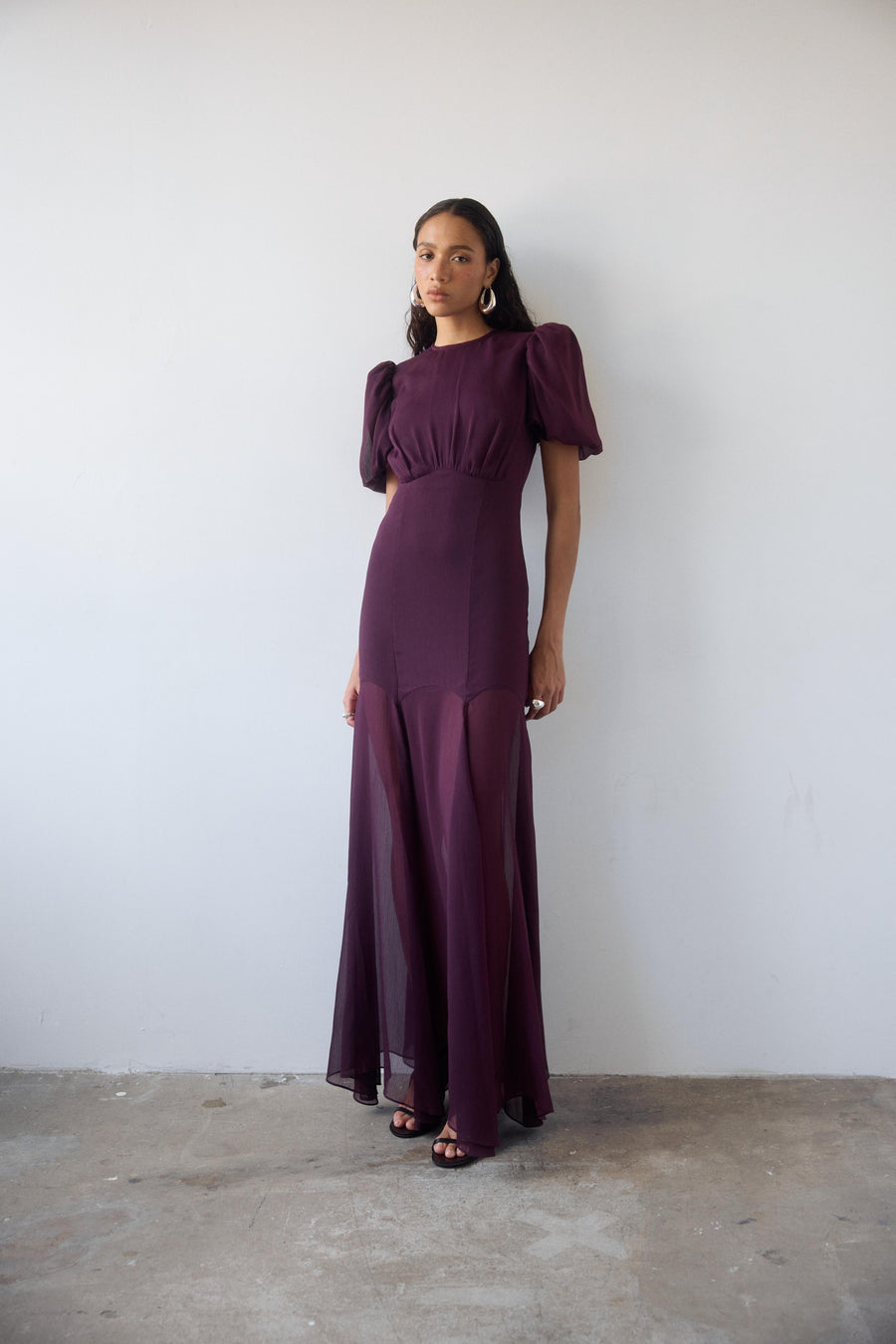 AGUA MAXI DRESS IN MAROON CRINKLE CHIFFON