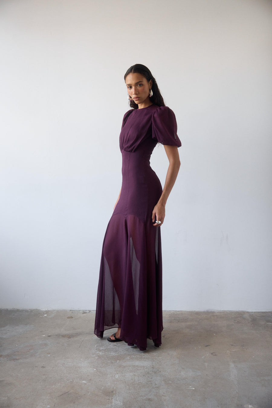 AGUA MAXI DRESS IN MAROON CRINKLE CHIFFON