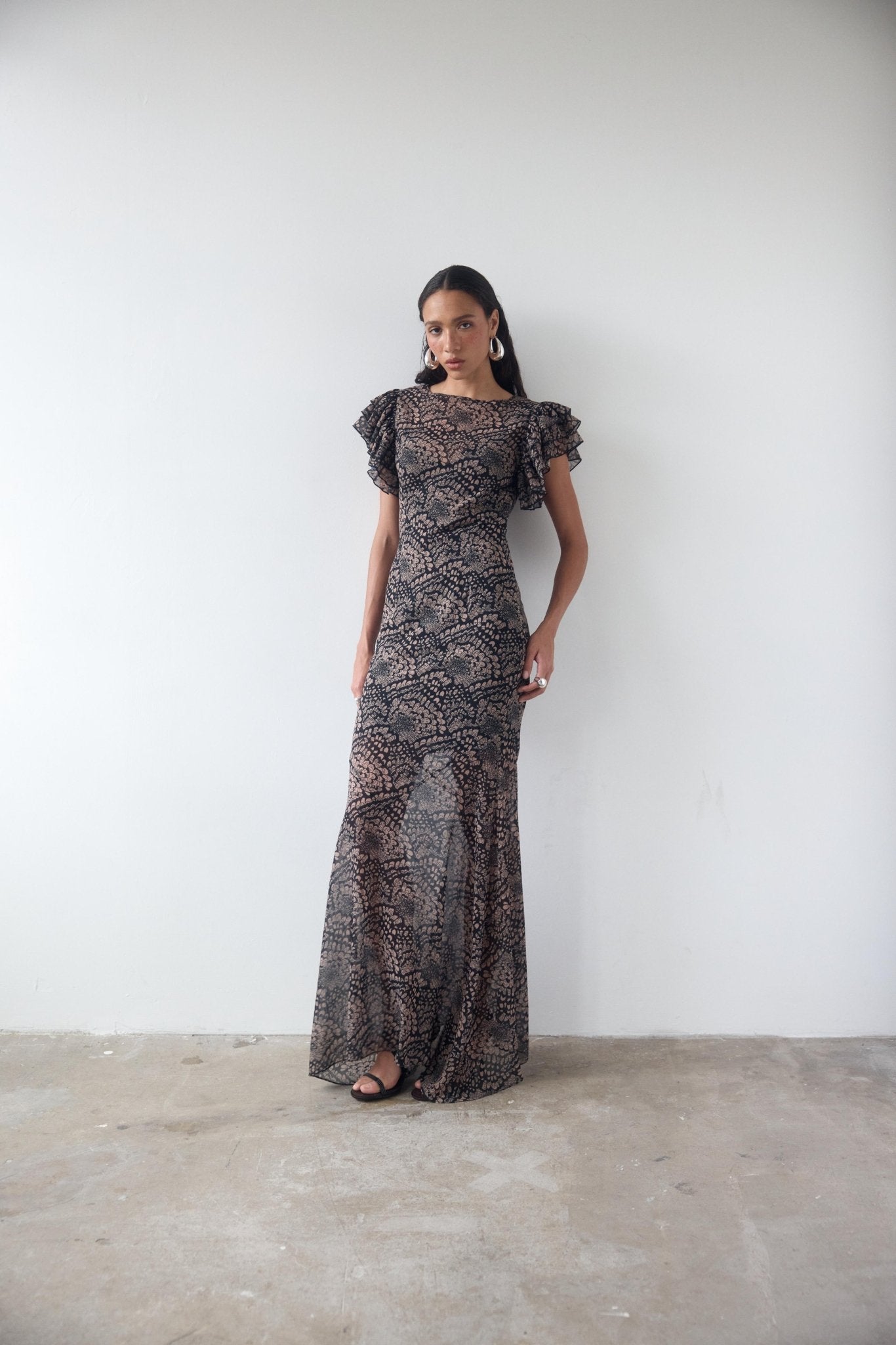 BOUGAINVILLEA CHIFFON MAXI DRESS IN FEATHER PRINT - De La Vali