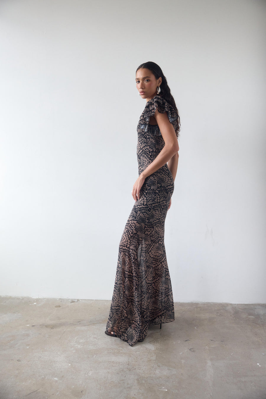 BOUGAINVILLEA CHIFFON MAXI DRESS IN FEATHER PRINT