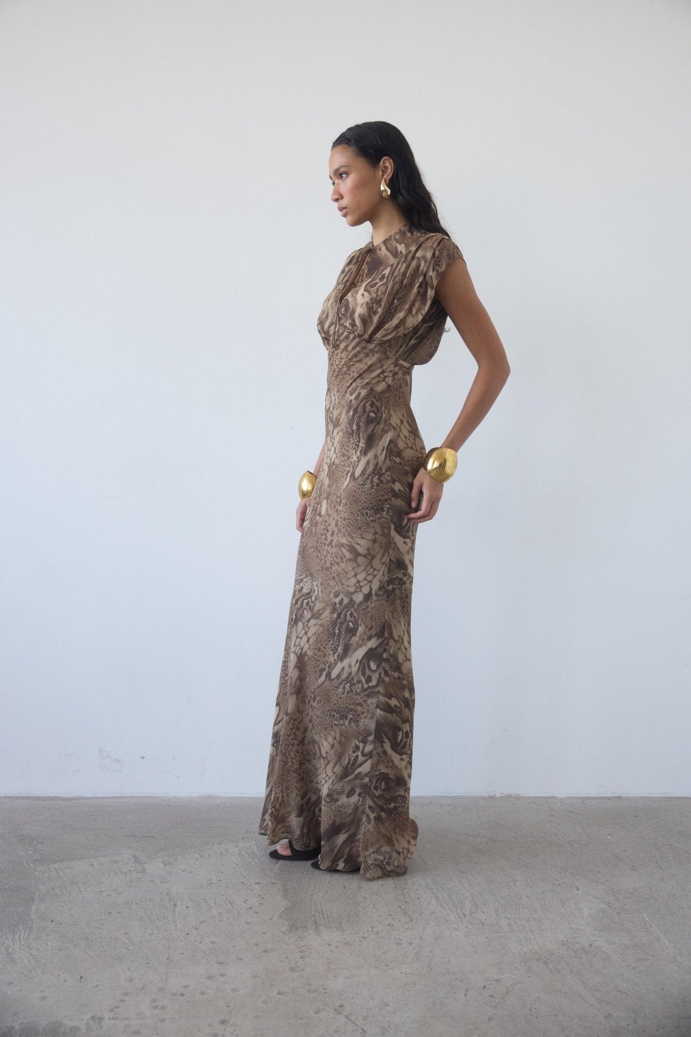 CERES MAXI DRESS IN GUEPARDO GEORGETTE CHIFFON - De La Vali