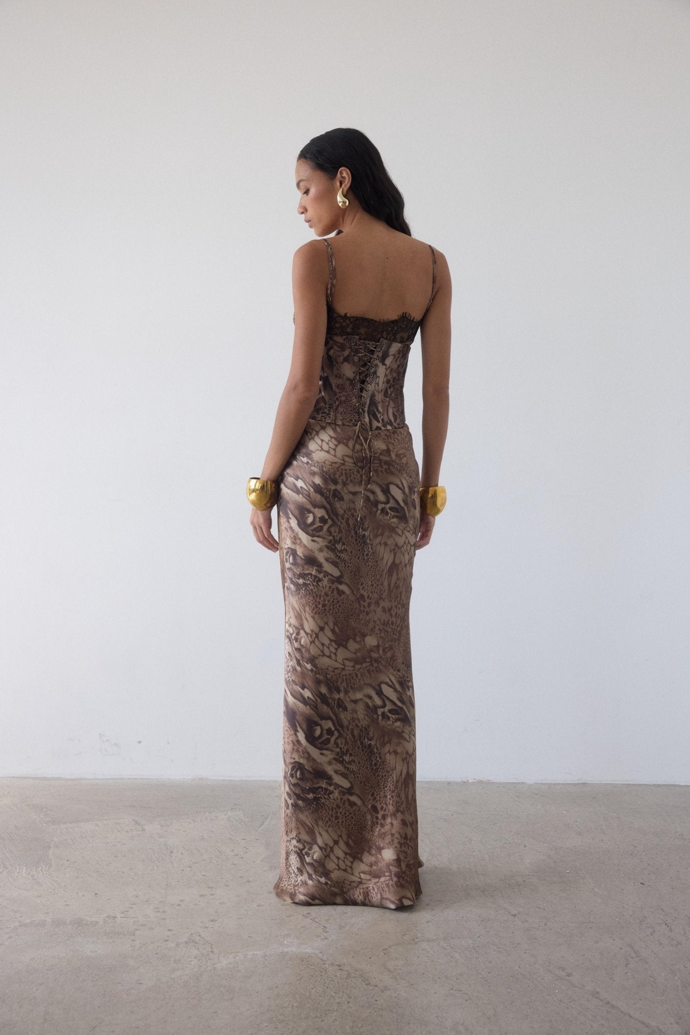 CLEODORA MAXI DRESS IN GUEPARDO SILK SATIN - De La Vali