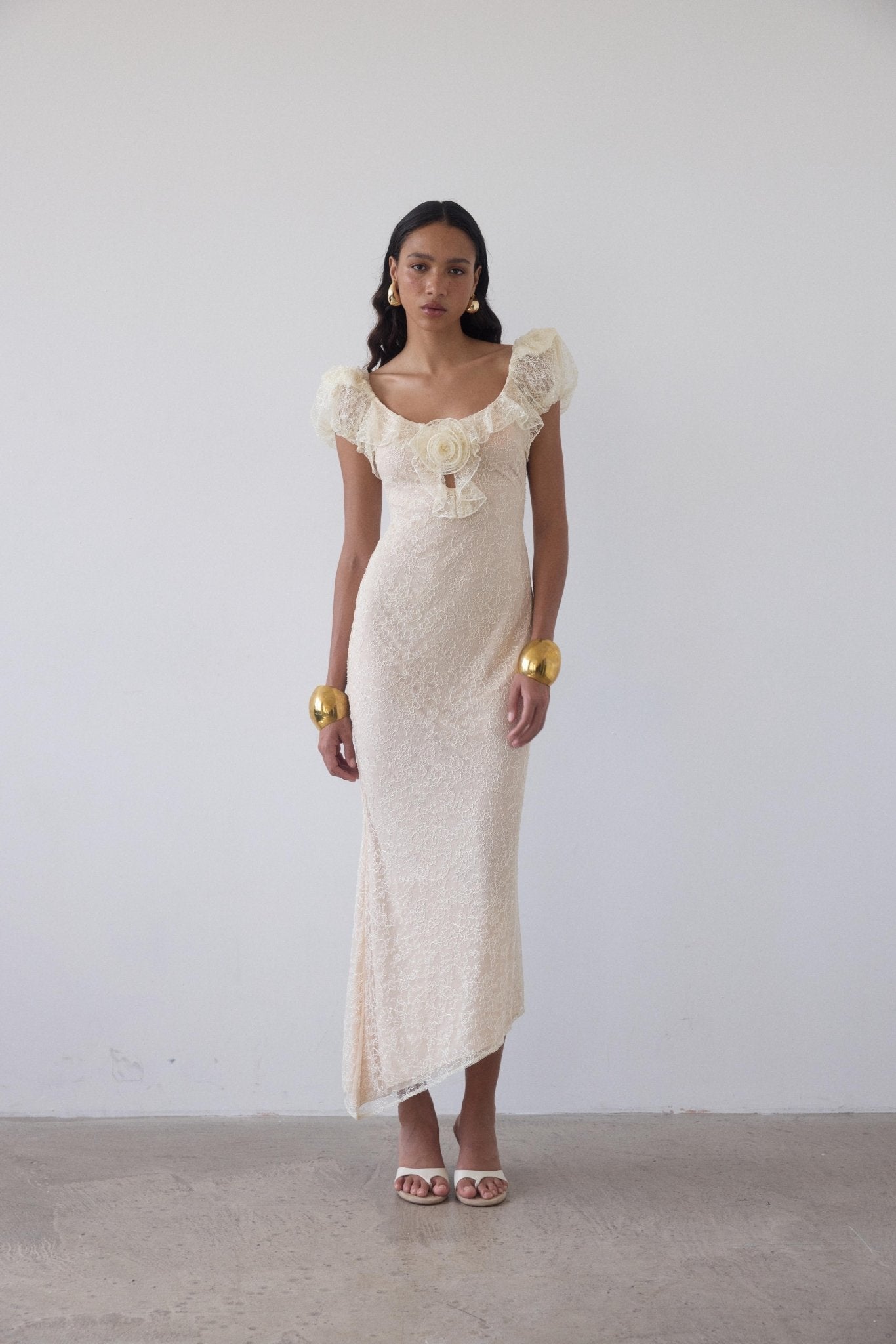 EDEN MIDI DRESS IN CREAM LACE – DE LA VALI OFFICIAL