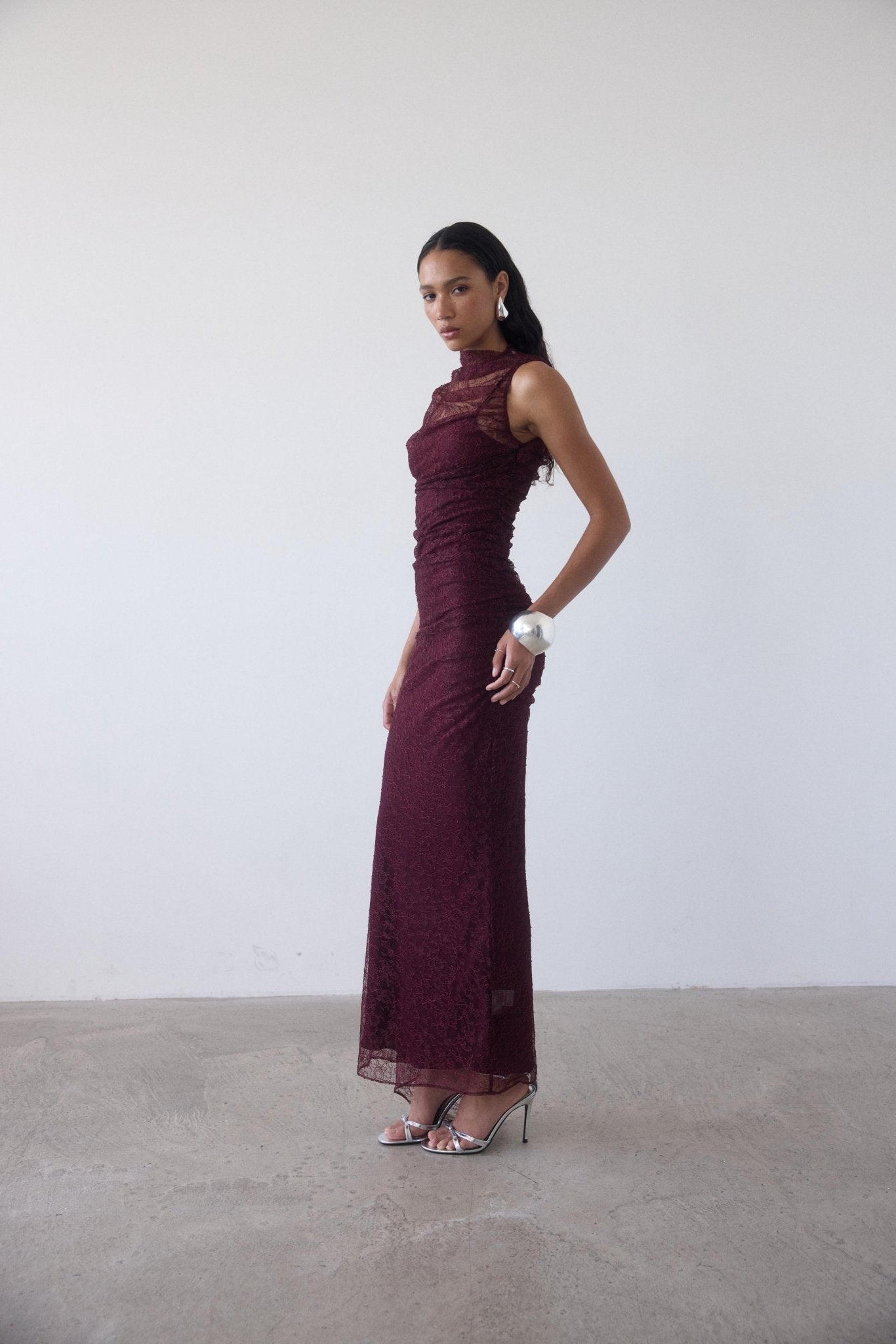 LUCHO MAXI DRESS IN EARTH LACE - De La Vali