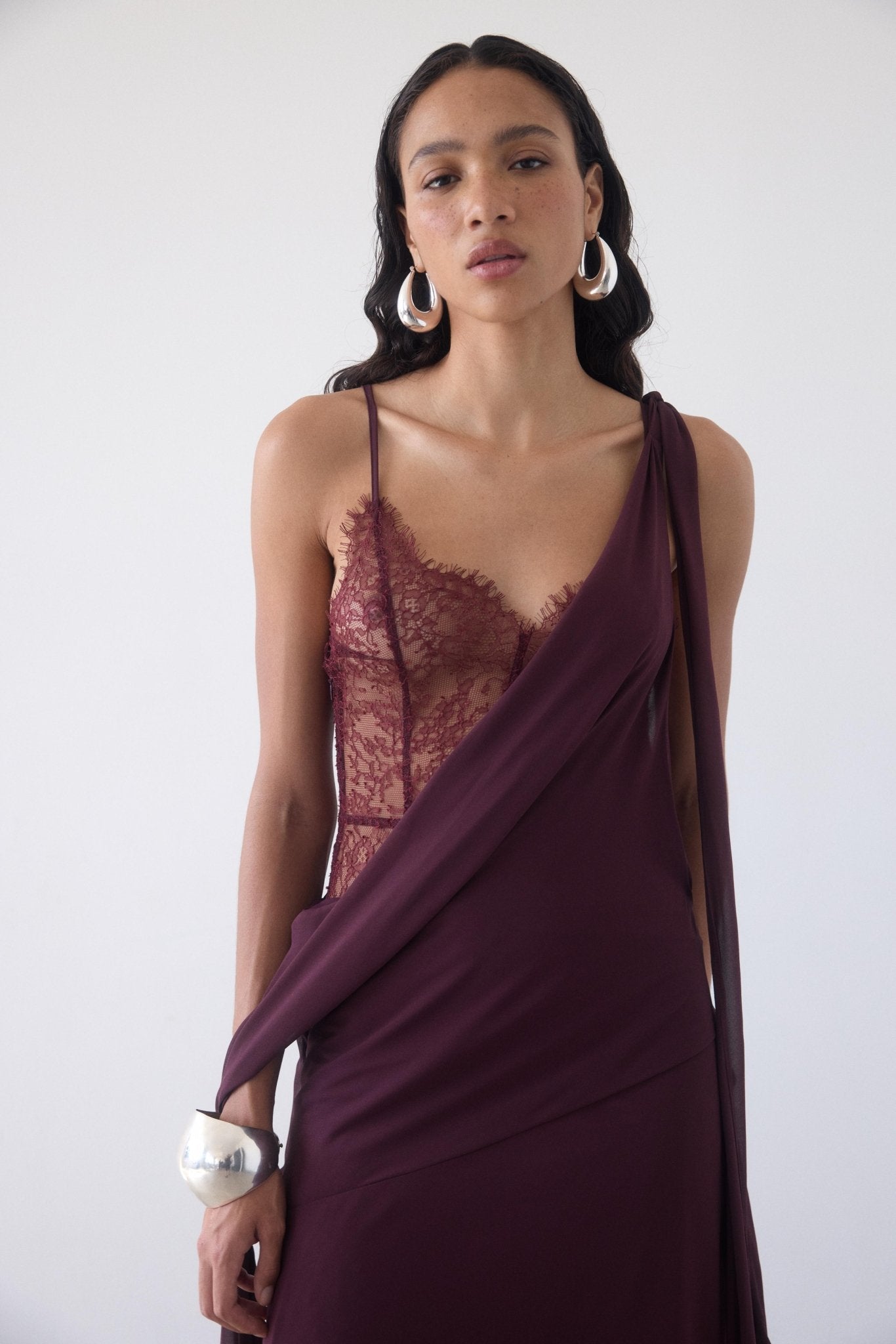 MISTRAL MIDI DRESS IN EARTH CHIFFON & LACE - De La Vali