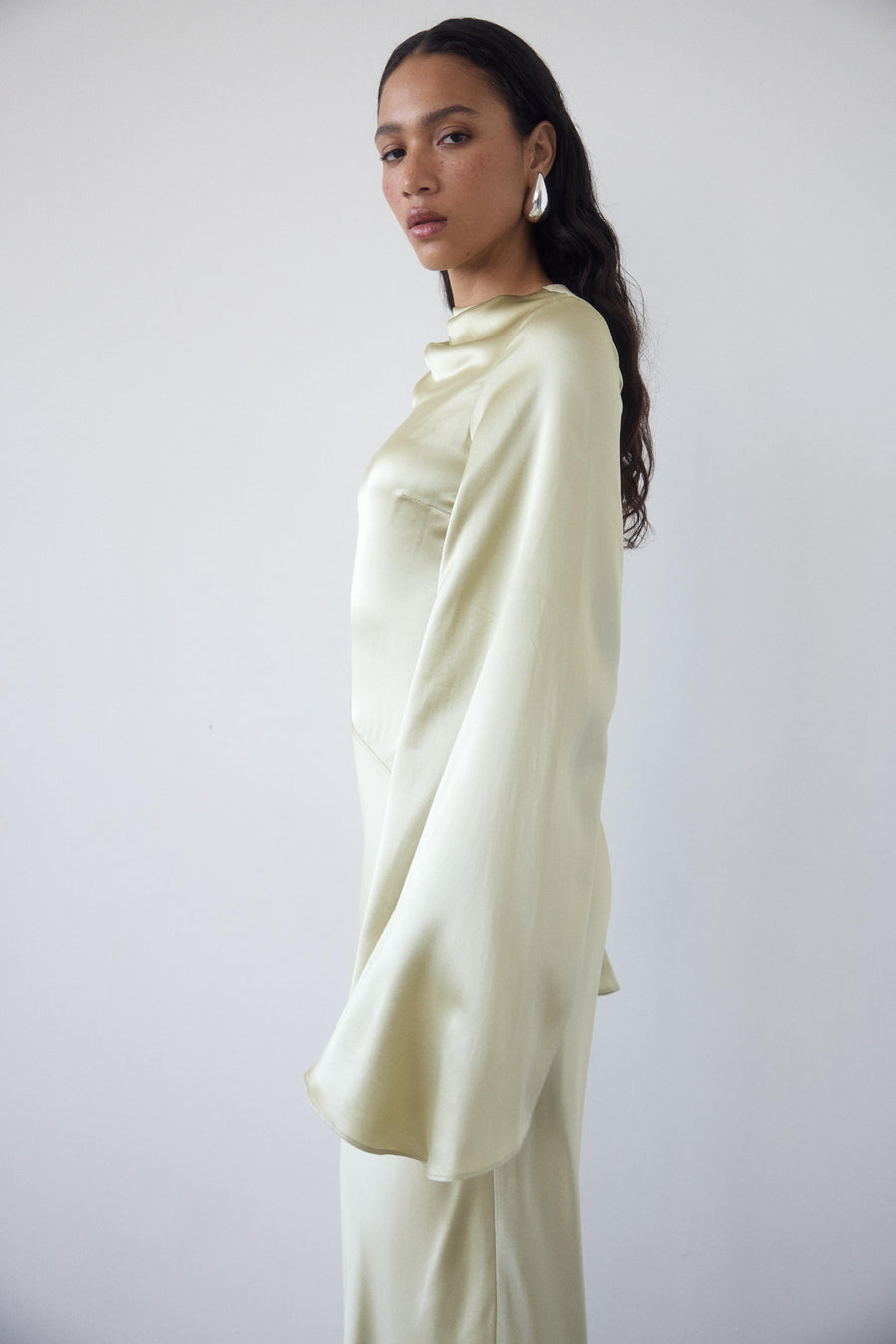 ONDAS MAXI DRESS IN SAND SILK SATIN