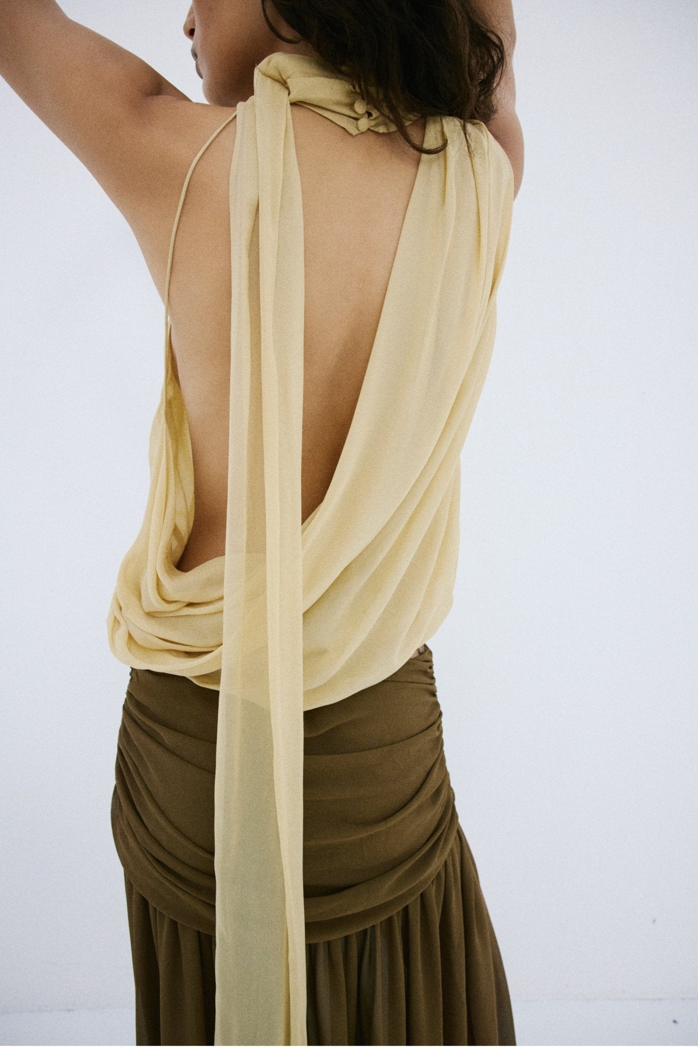 MENORCA TOP IN ANTIQUE YELLOW VISCOSE GEORGETTE - De La Vali