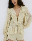 ELIA SHORTS IN ANTIQUE YELLOW CREPE DE CHINE - De La Vali