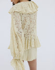 ELIA SHORTS IN ANTIQUE YELLOW CREPE DE CHINE - De La Vali