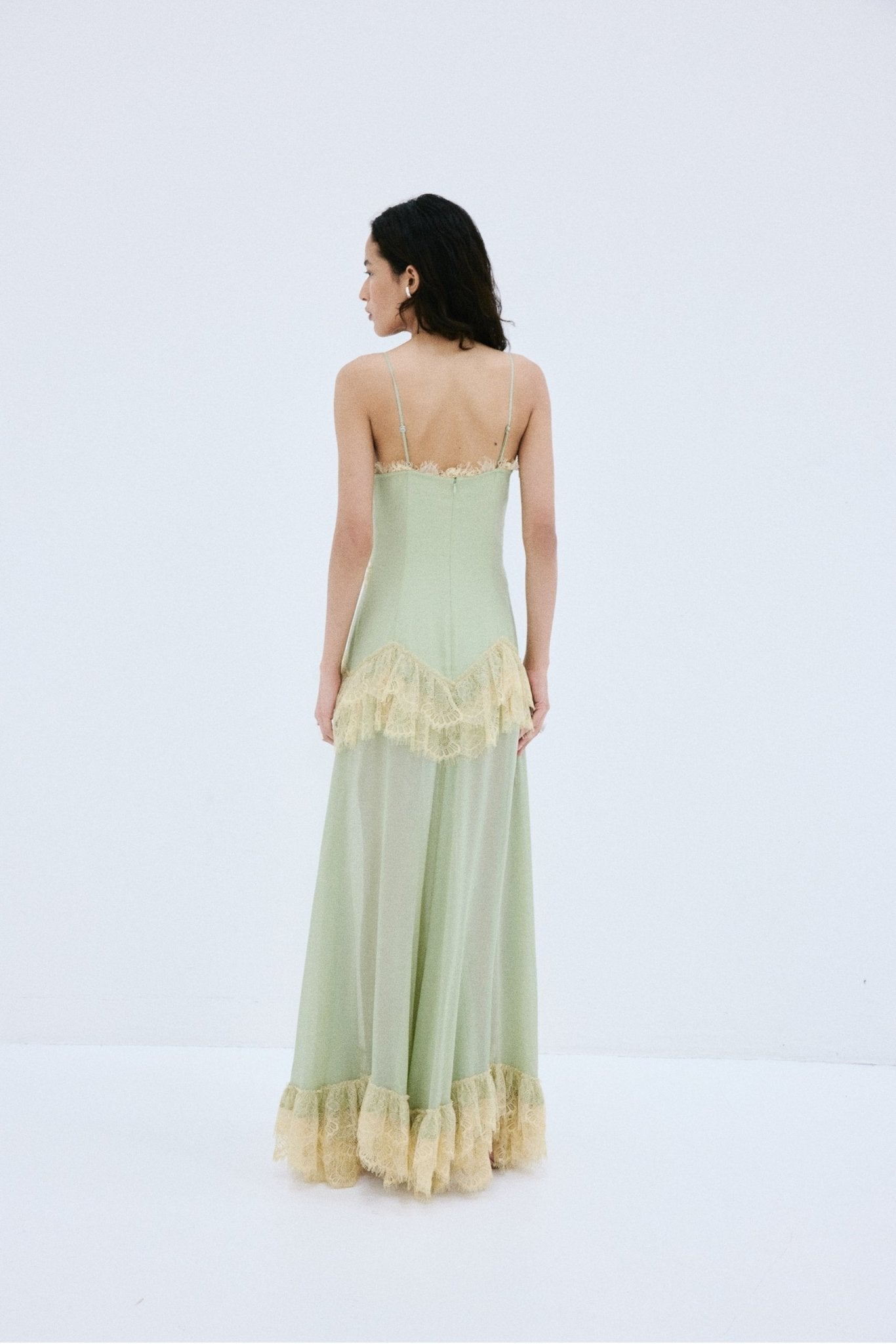 ESTELA MAXI DRESS IN ANTIQUE YELLOW VISCOSE GEORGETTE - De La Vali