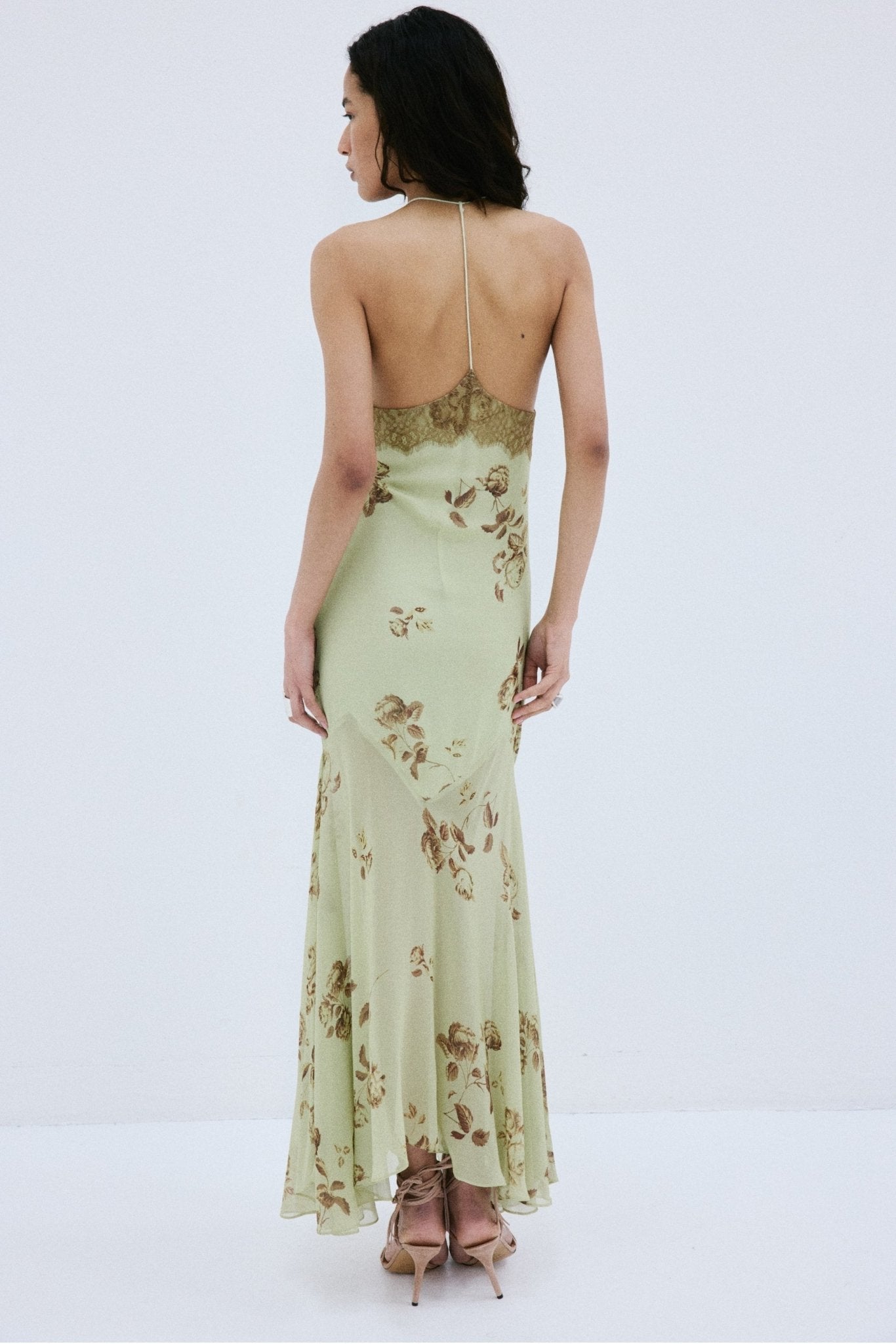 CIELO MIDAXI DRESS & CAPE IN ROSA PALO GREEN VISCOSE GEORGETTE - De La Vali