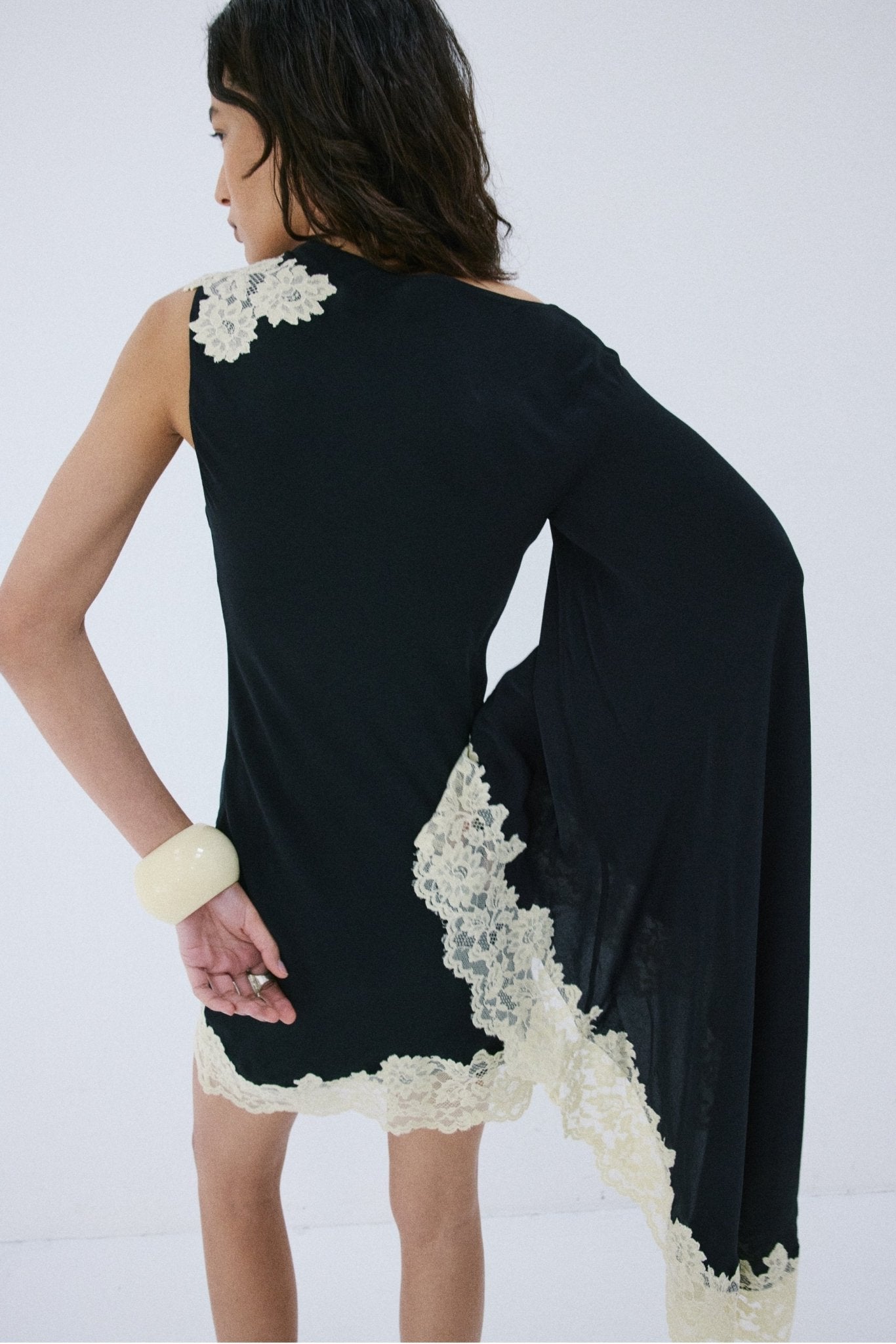VETA MINI DRESS IN BLACK CREPE DE CHINE - De La Vali