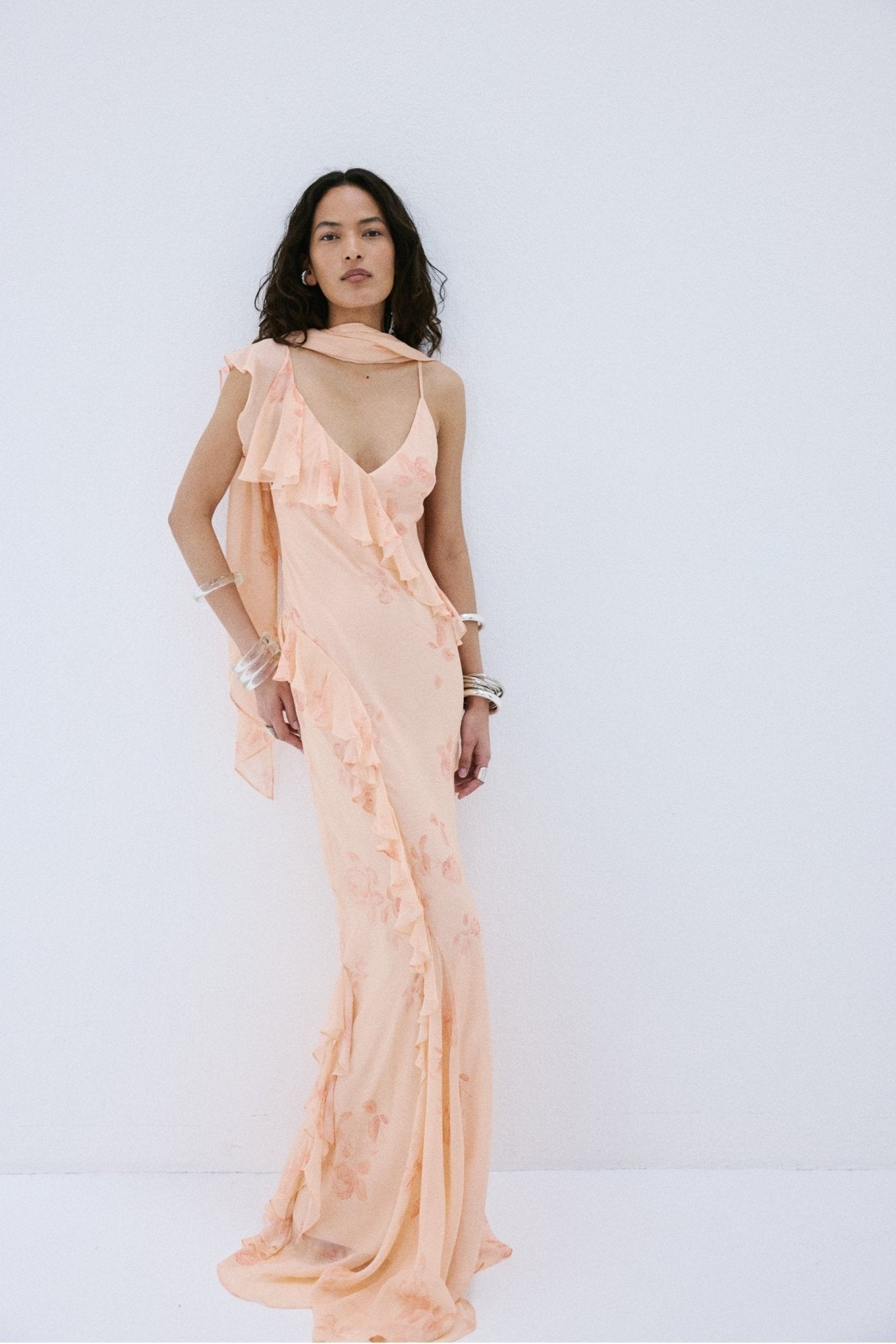 MAYARA MAXI DRESS IN ROSA PALO PINK VISCOSE GEORGETTE - De La Vali