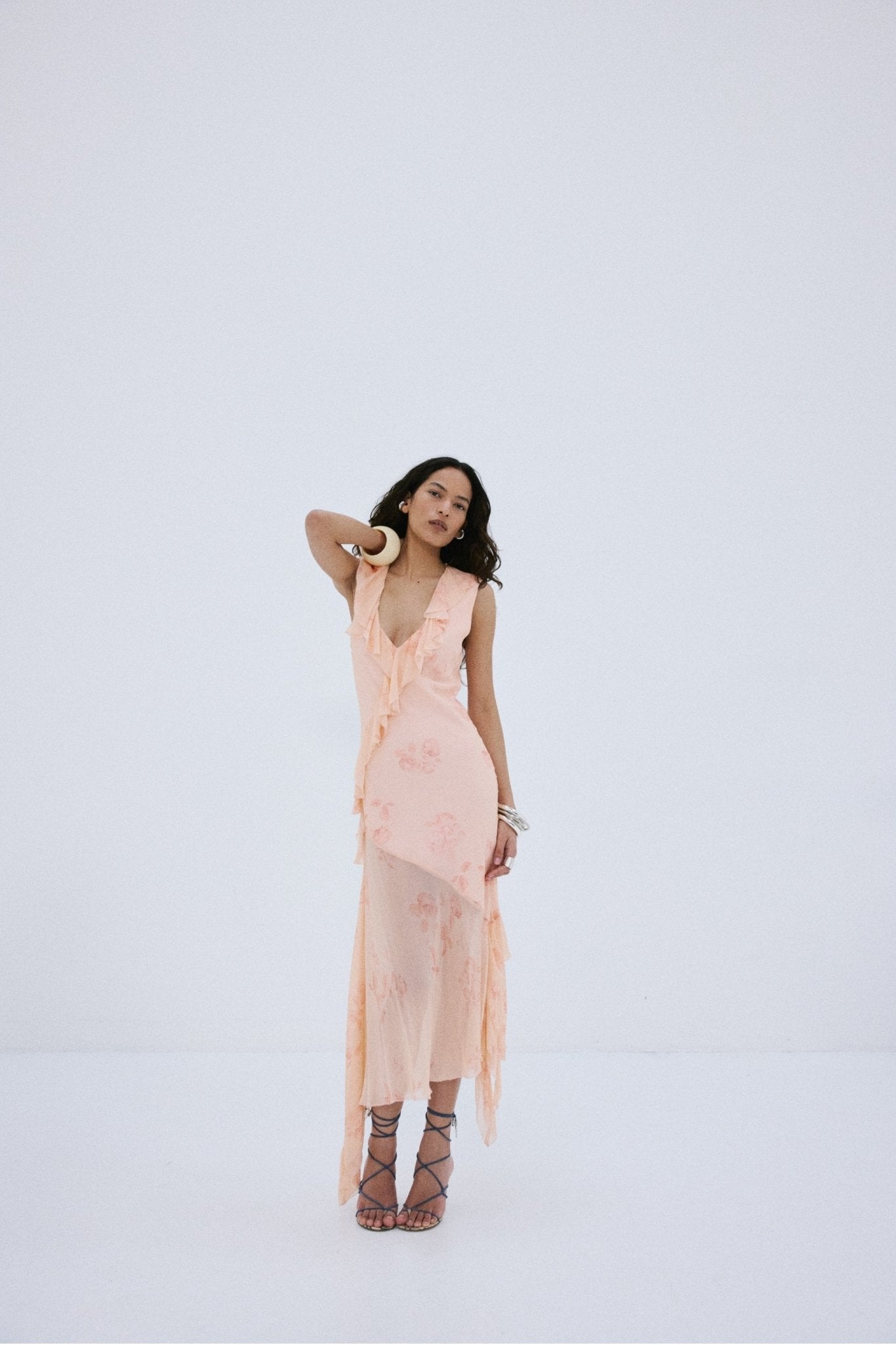 BAILA MIDI DRESS IN ROSA PALO PINK VISCOSE GEORGETTE - De La Vali