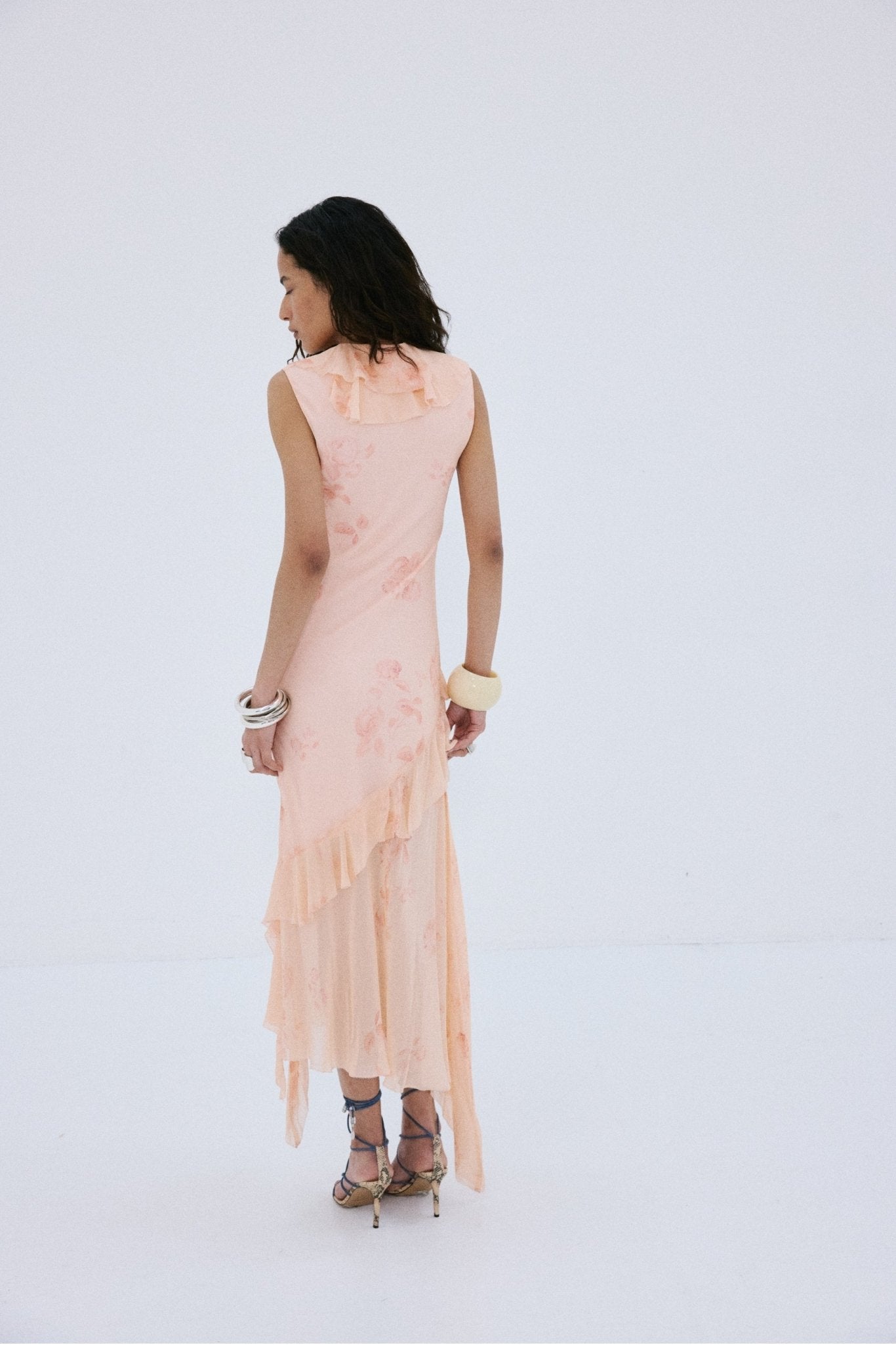 BAILA MIDI DRESS IN ROSA PALO PINK VISCOSE GEORGETTE - De La Vali