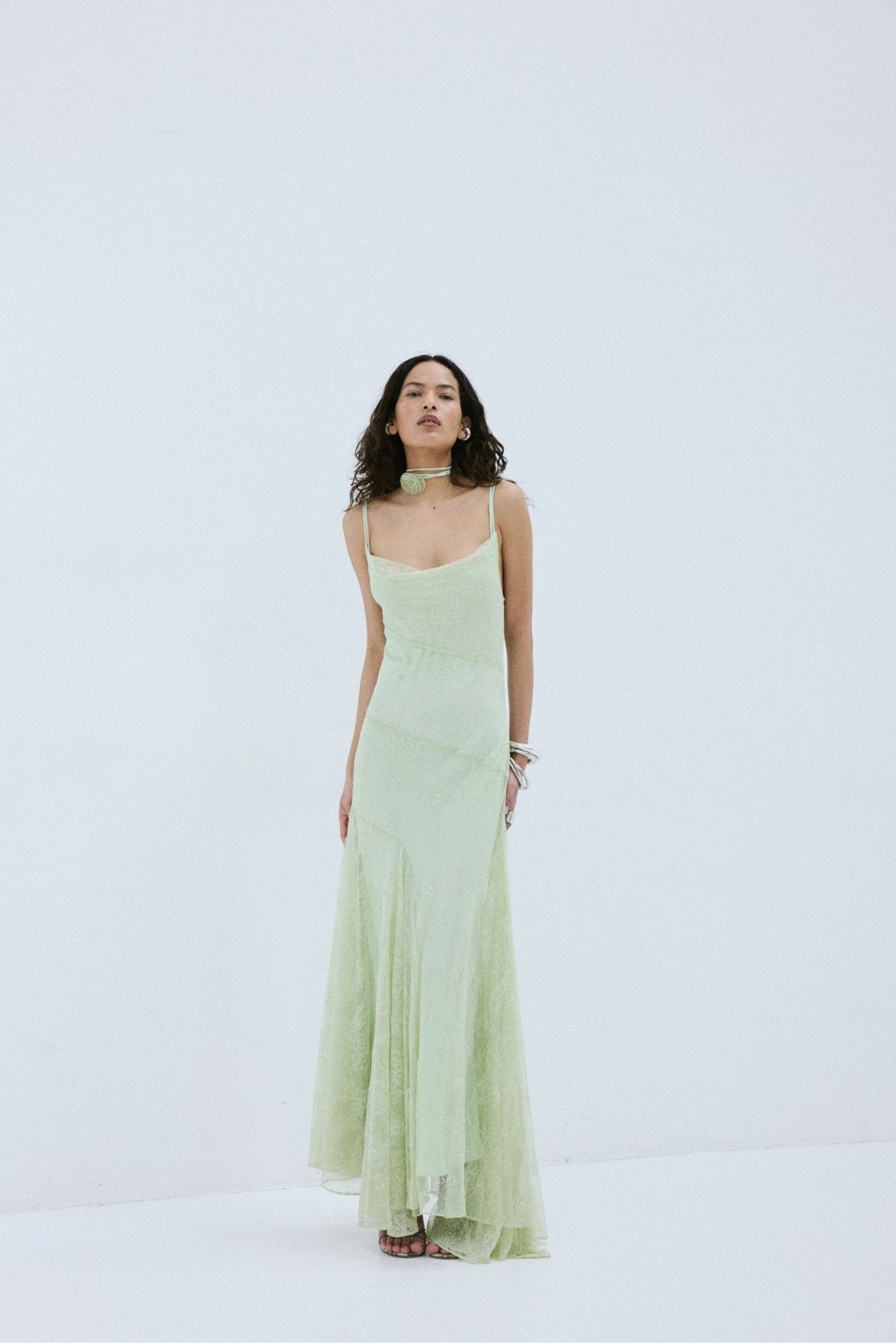 CALIMA MAXI DRESS IN MINT GREEN FINE LACE - De La Vali