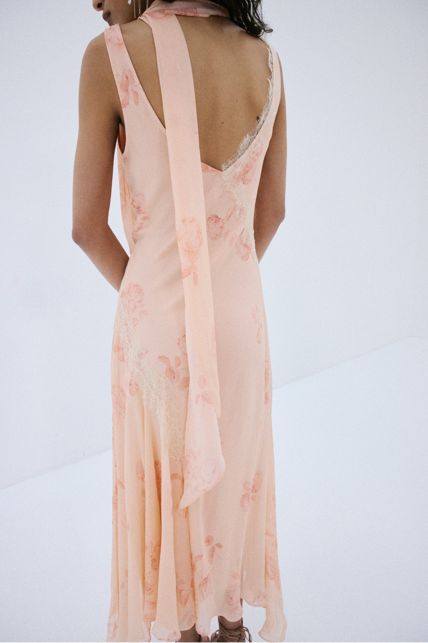 AURORA MIDI DRESS IN ROSA PALO PINK VISCOSE GEORGETTE - De La Vali