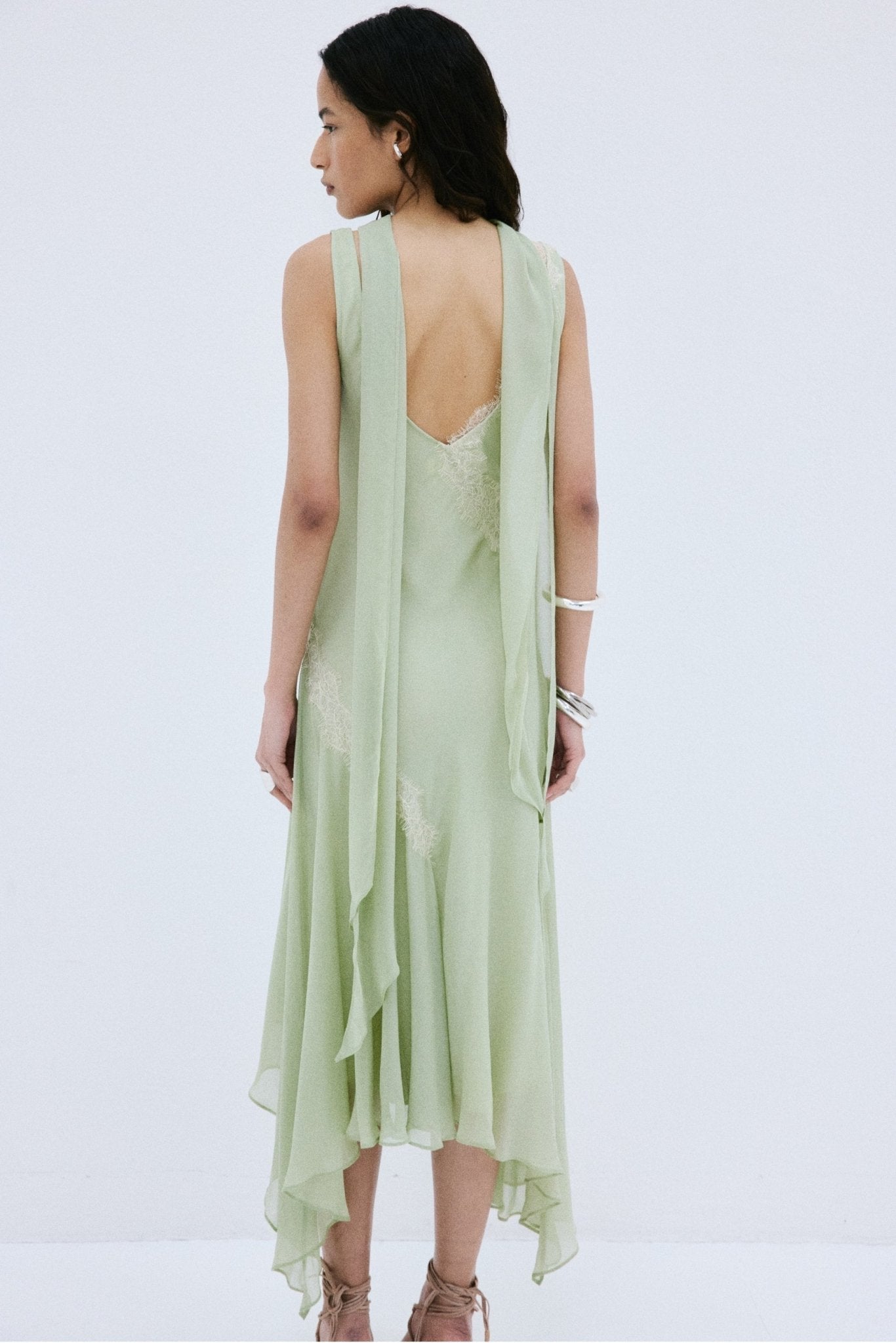 AURORA MIDI DRESS IN MINT GREEN VISCOSE GEORGETTE - De La Vali