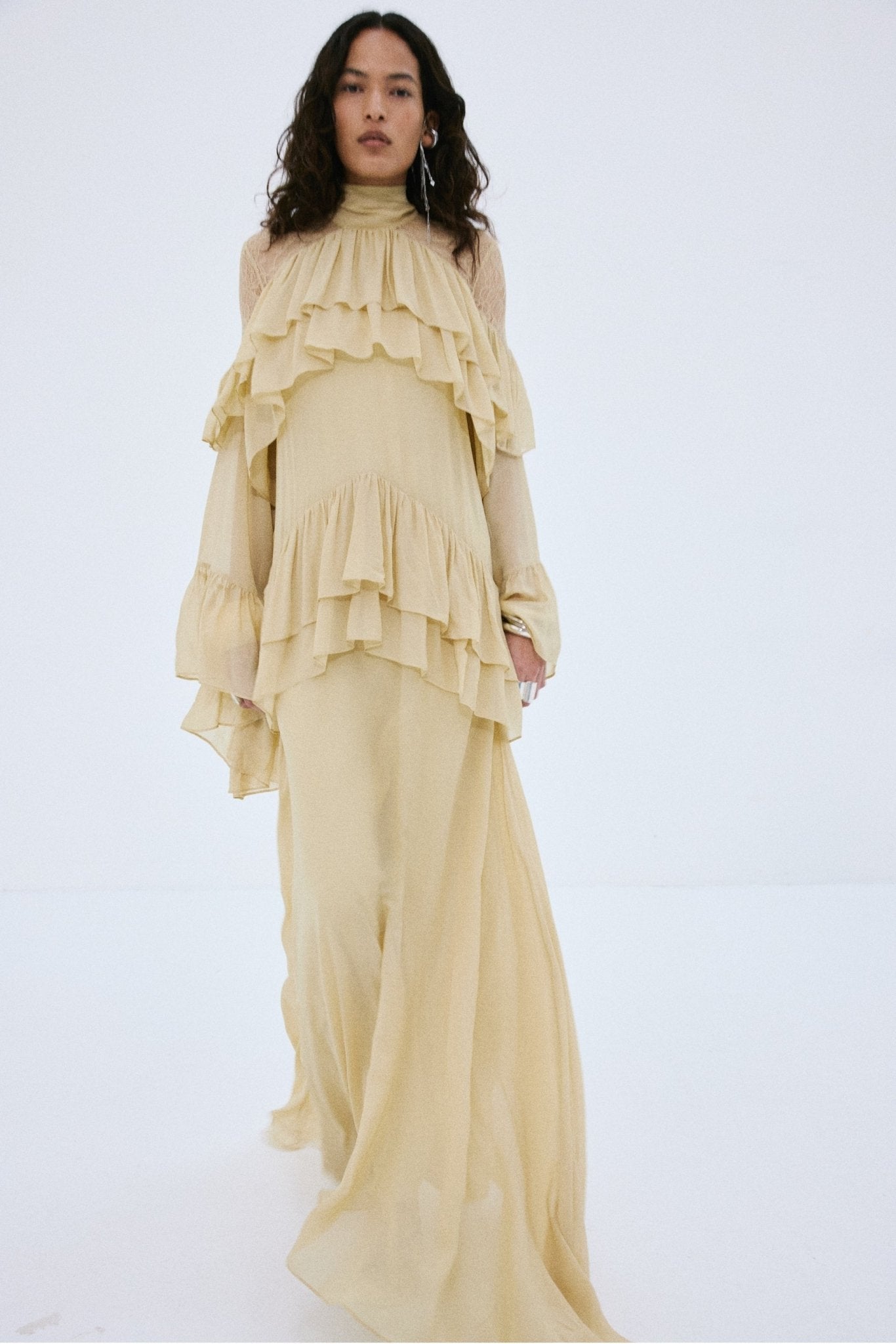 ETEREO MAXI DRESS IN ANTIQUE YELLOW VISCOSE GEORGETTE AND LACE - De La Vali