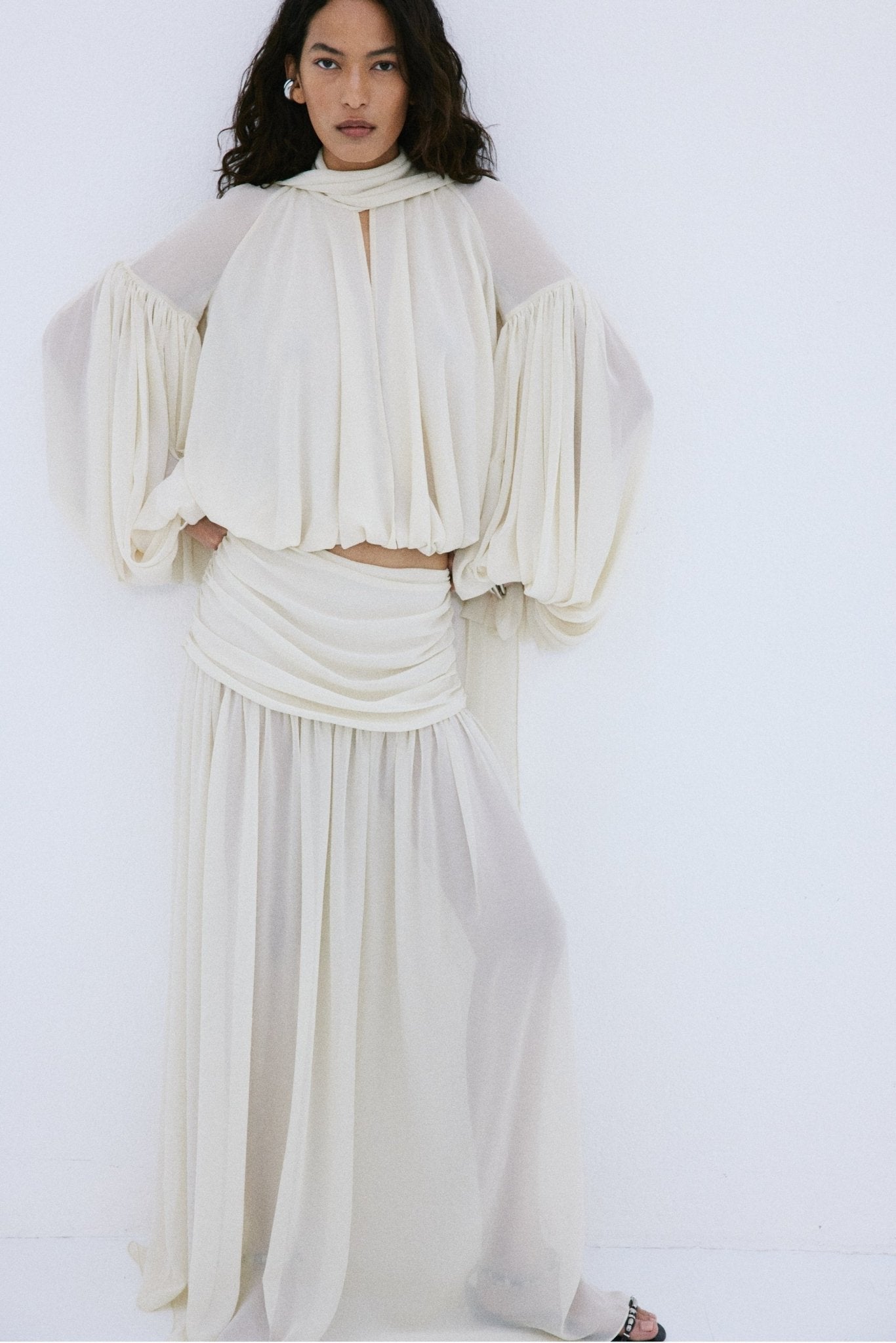 SOLANA TOP IN CREAM POLY CHIFFON - De La Vali