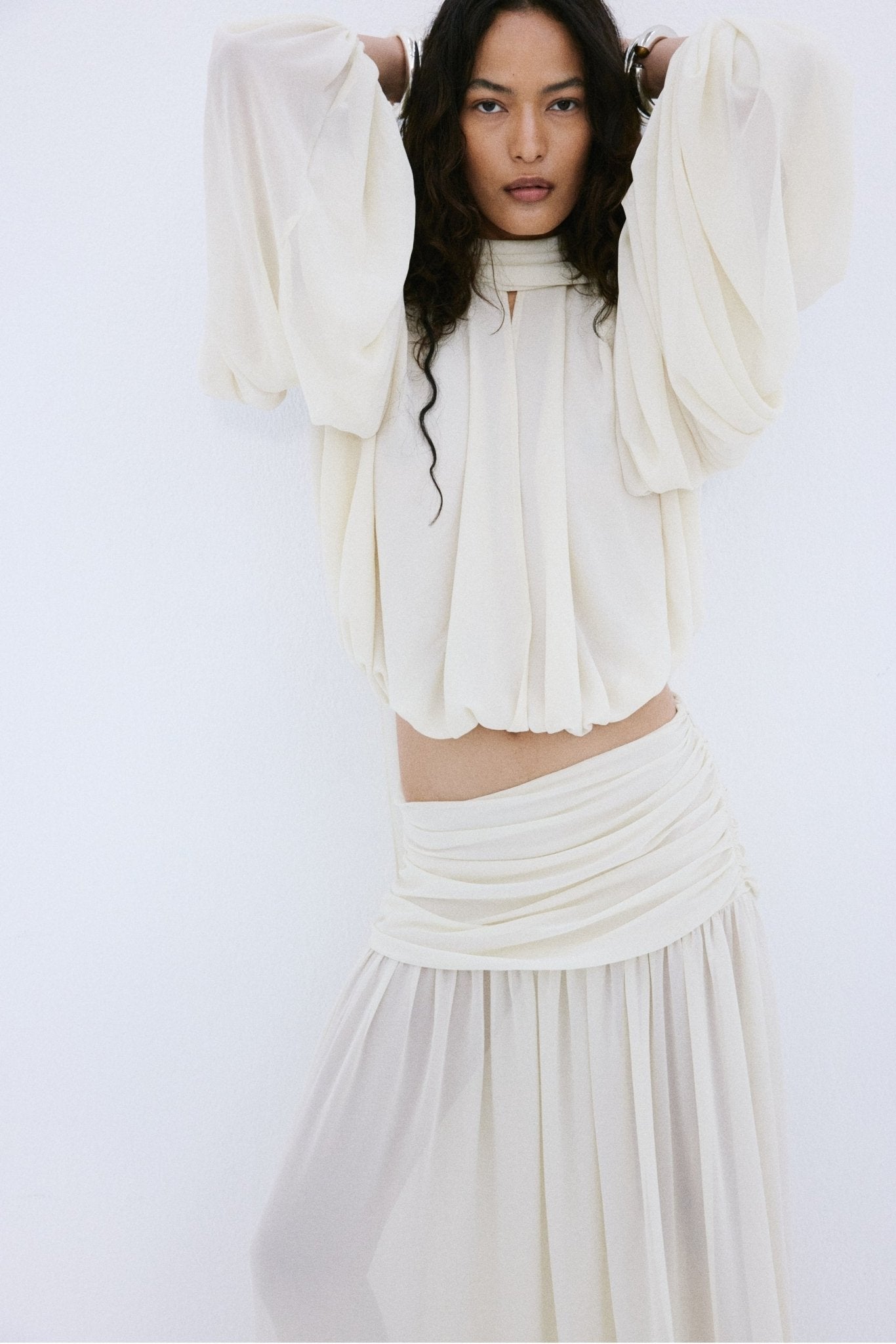 AGAPITO SKIRT IN CREAM POLY CHIFFON - De La Vali