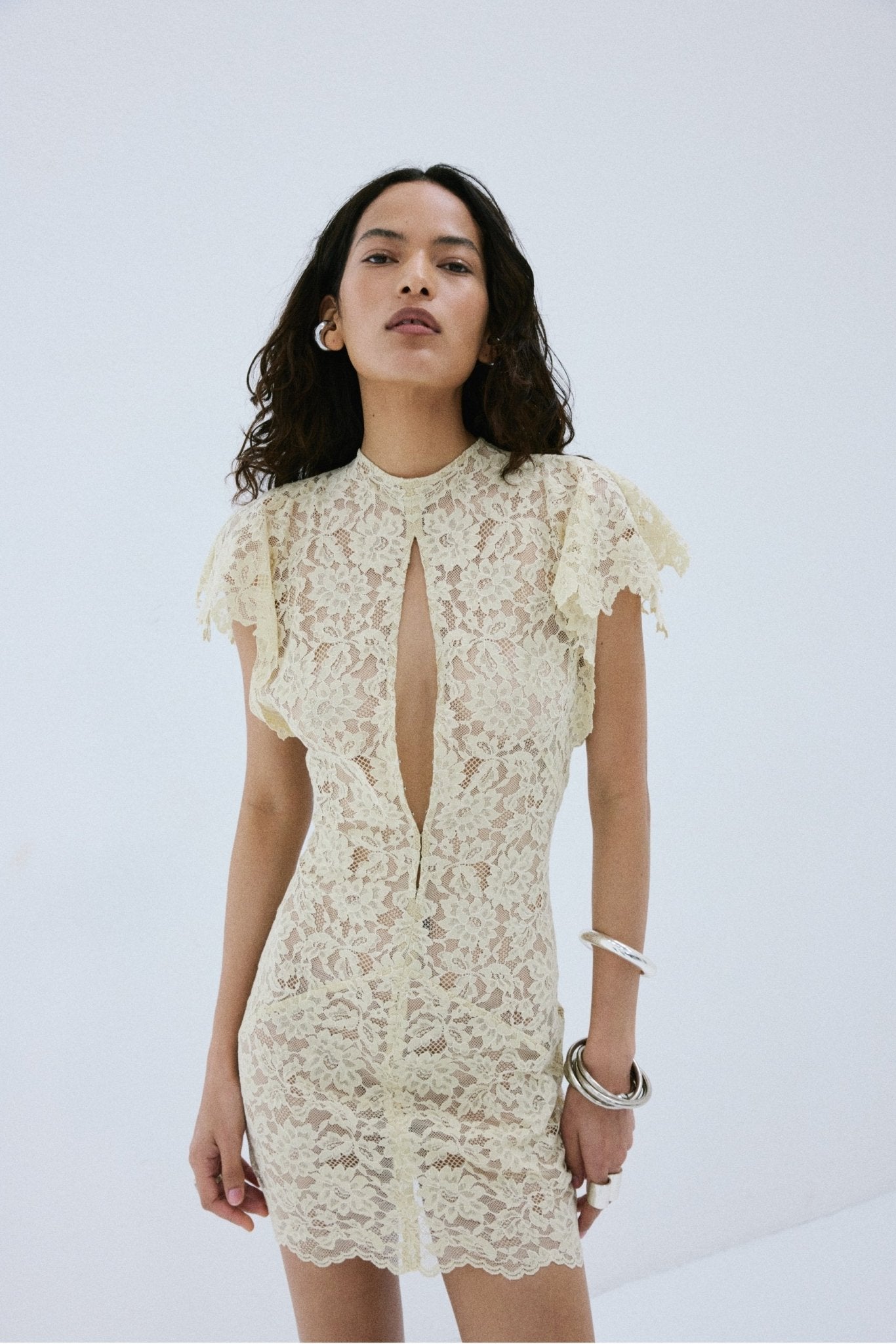 LAIA MINI DRESS IN ANTIQUE YELLOW NYLON LACE - De La Vali
