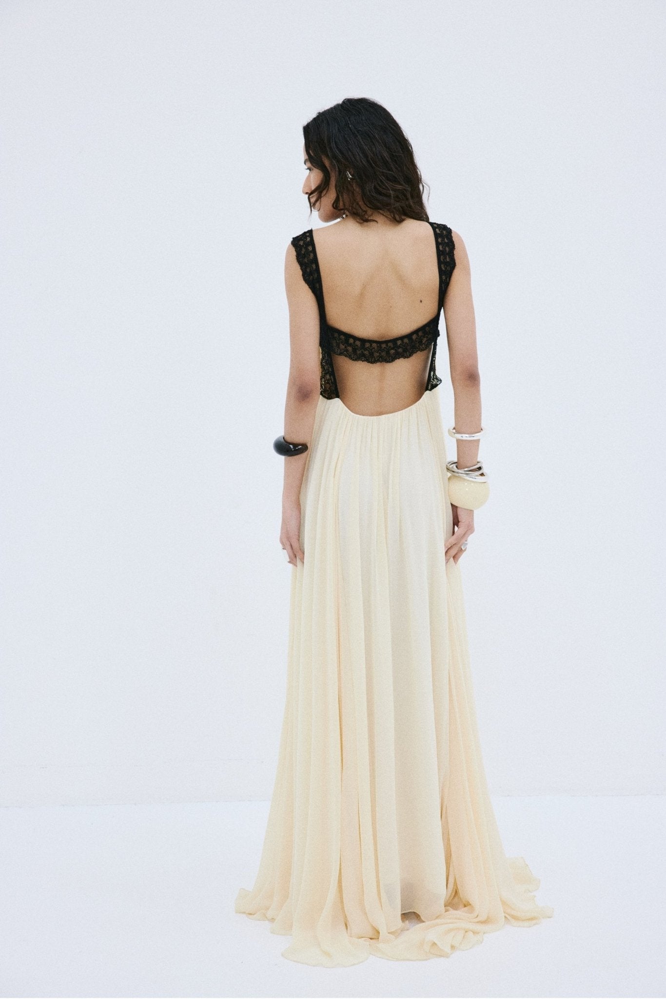 CARMELA MAXI DRESS IN CREAM VISCOSE GEORGETTE - De La Vali