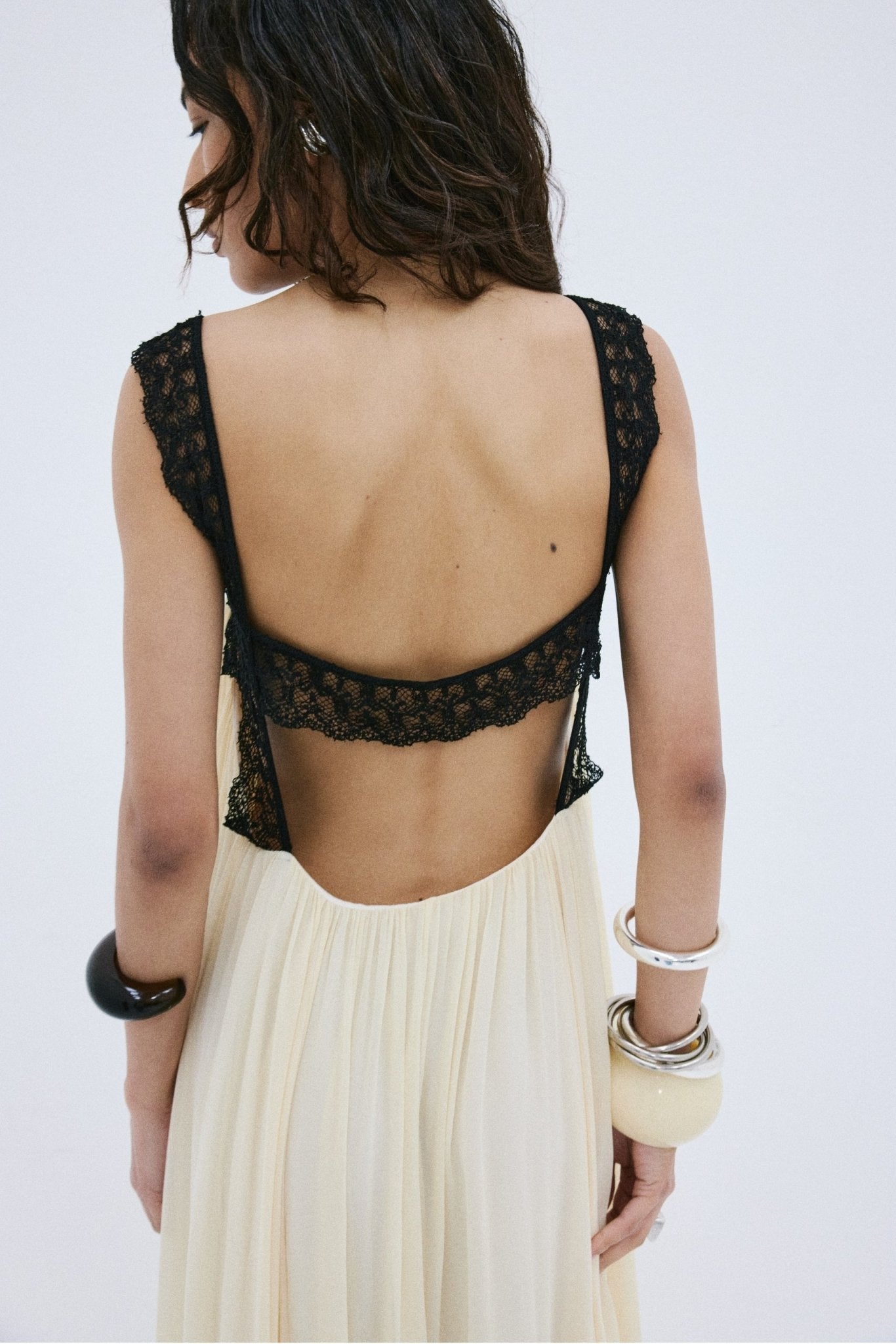 CARMELA MAXI DRESS IN CREAM VISCOSE GEORGETTE - De La Vali