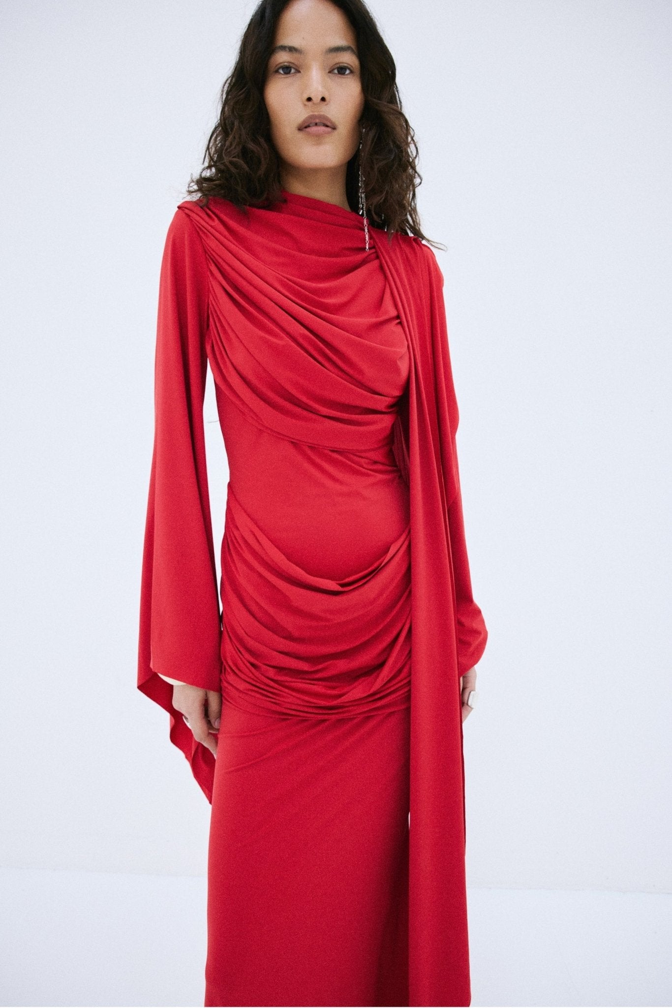 PERISA MAXI DRESS IN RUBY RED SPANDEX JERSEY - De La Vali