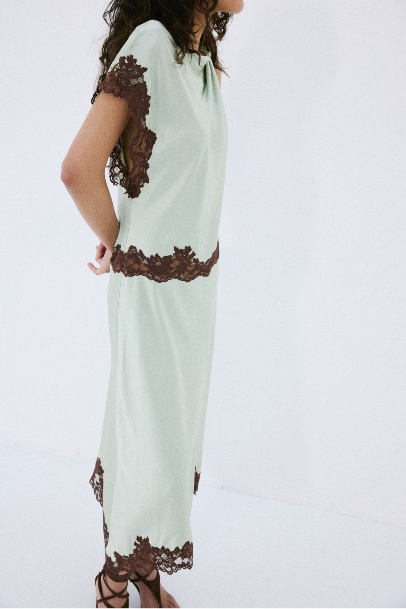 ADRIANA MIDI DRESS IN MINT GREEN DOUBLE SATIN - De La Vali