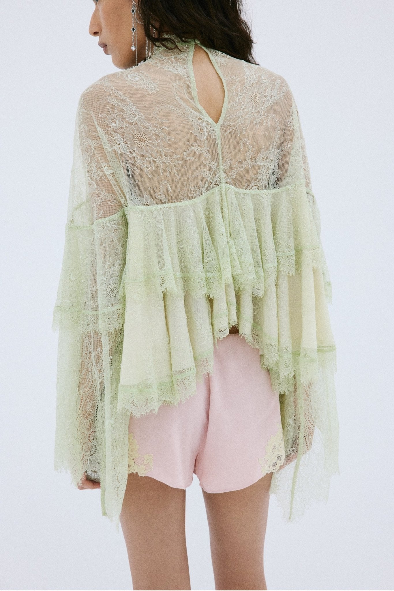 ELIA SHORTS IN PINK CREPE DE CHINE - De La Vali