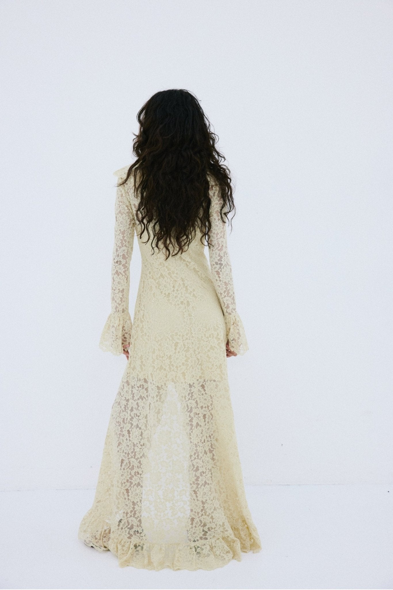 CLEMENTINA MAXI DRESS IN ANTIQUE YELLOW NYLON LACE - De La Vali