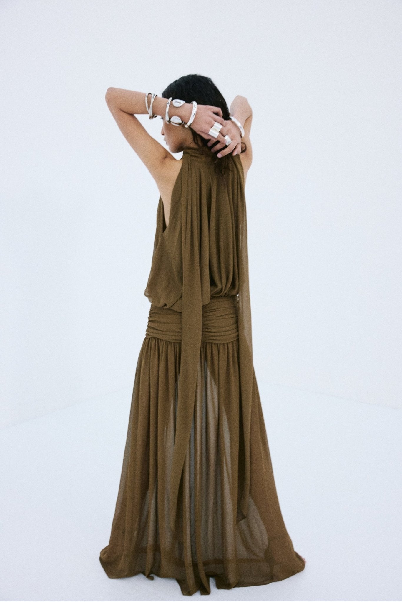 CRUZ MAXI DRESS IN TAUPE POLY CHIFFON - De La Vali