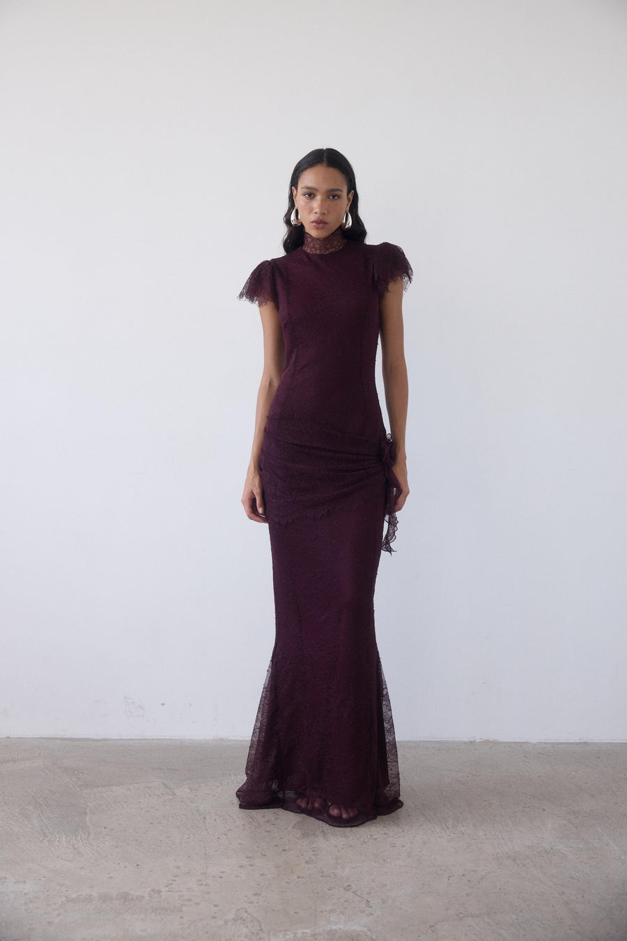 SILENTIUM MAXI DRESS IN MAROON LACE