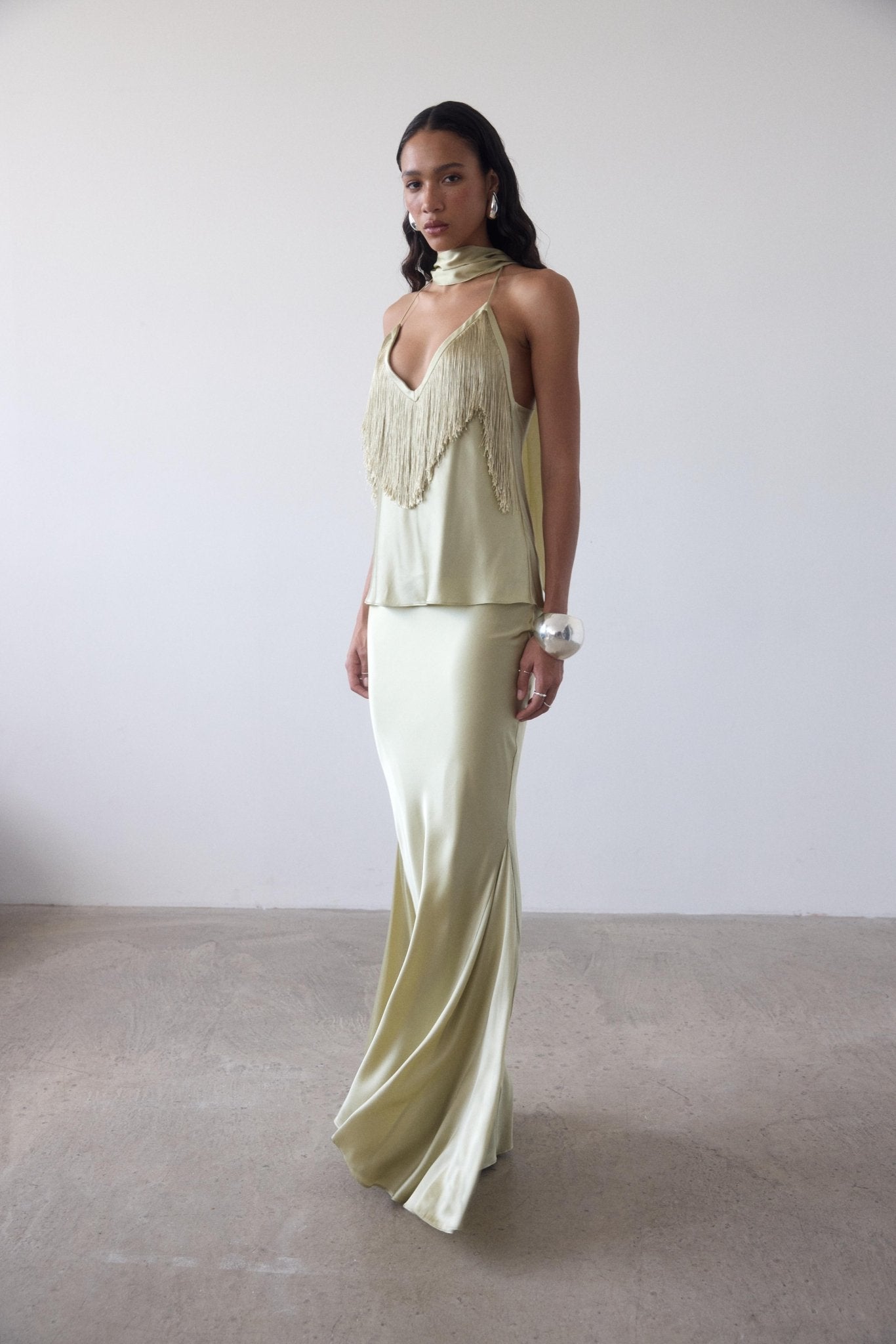 SUELO SKIRT IN SAND SILK SATIN - De La Vali