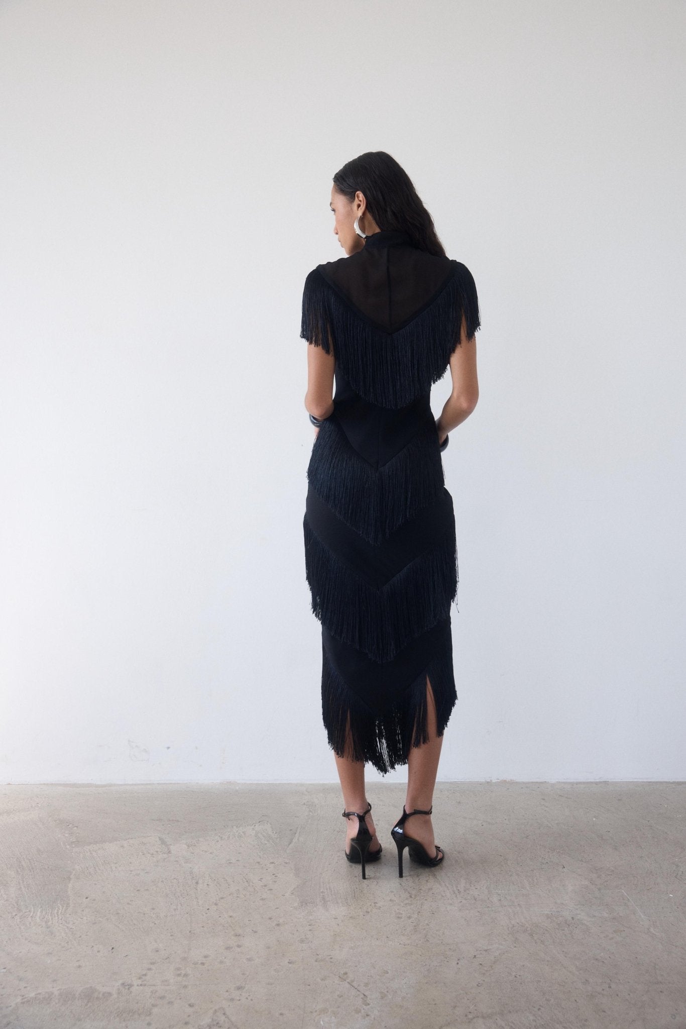 TELLUS MIDI DRESS IN BLACK CHIFFON - De La Vali