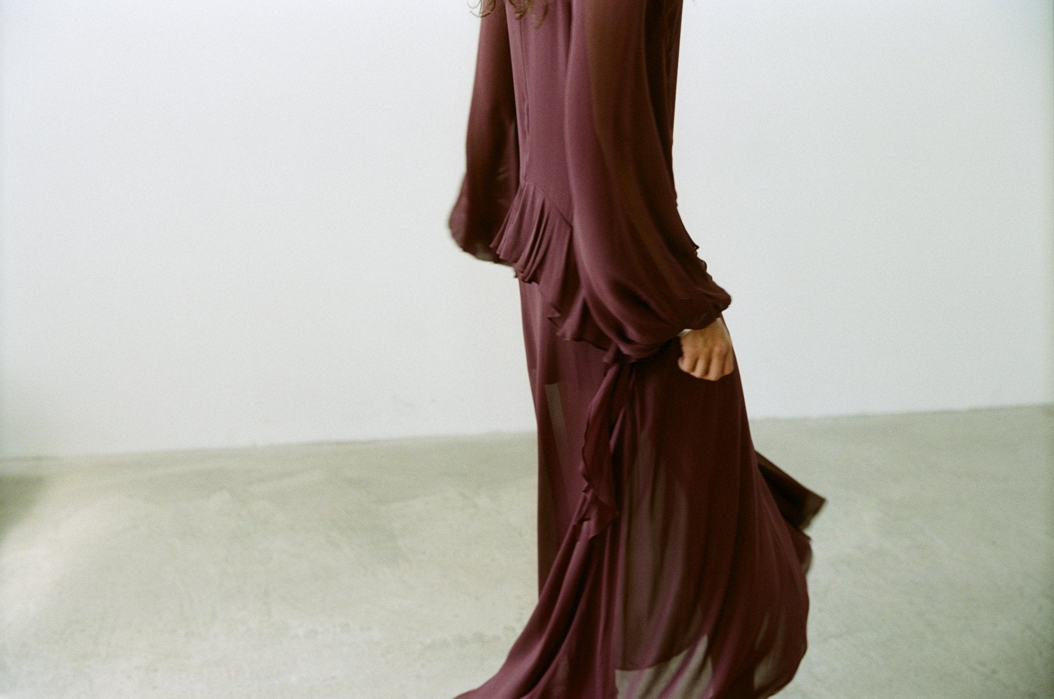 TERRAN MAXI DRESS IN EARTH GEORGETTE CHIFFON - De La Vali