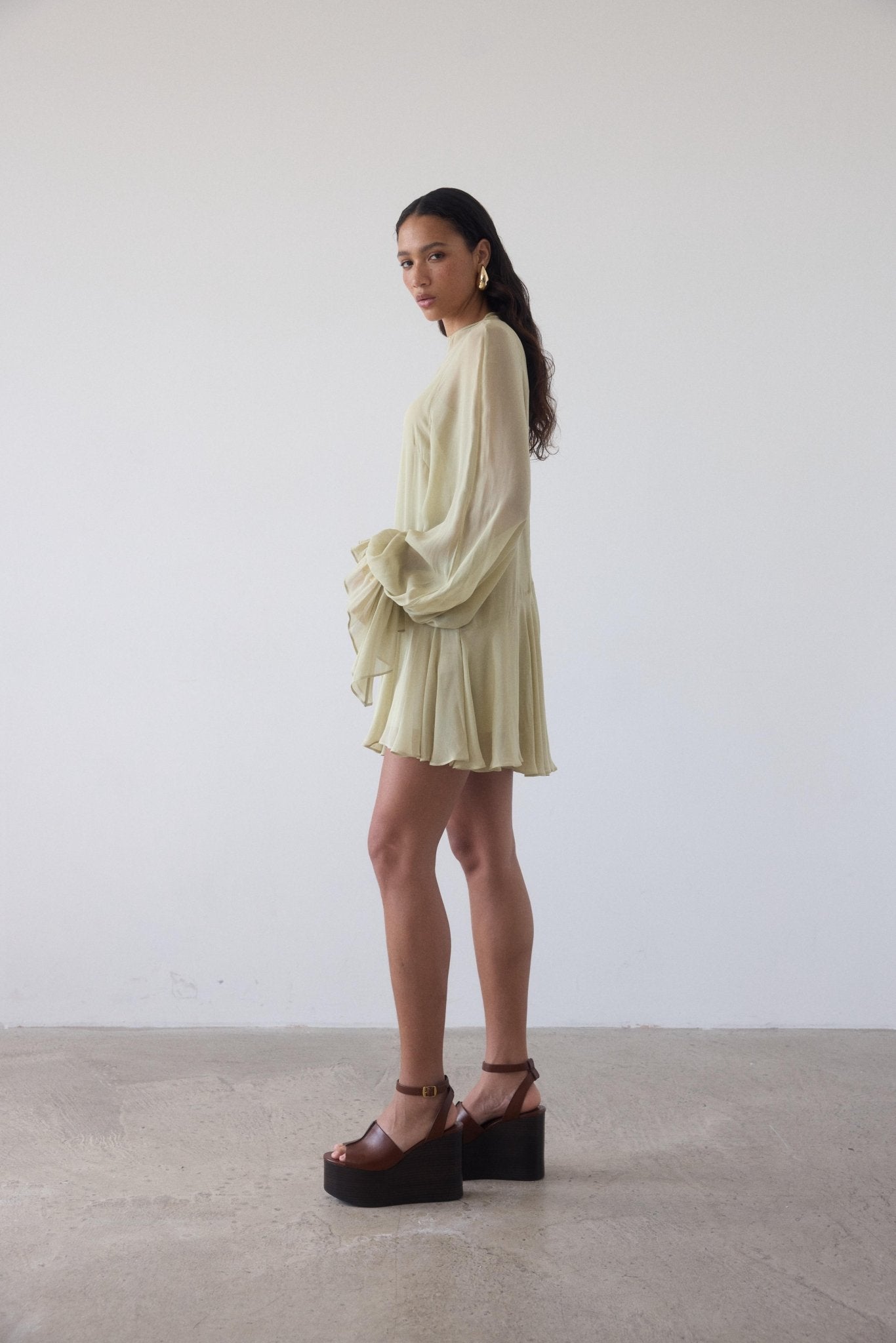 TERRAN MINI DRESS IN SAND GEORGETTE CHIFFON - De La Vali