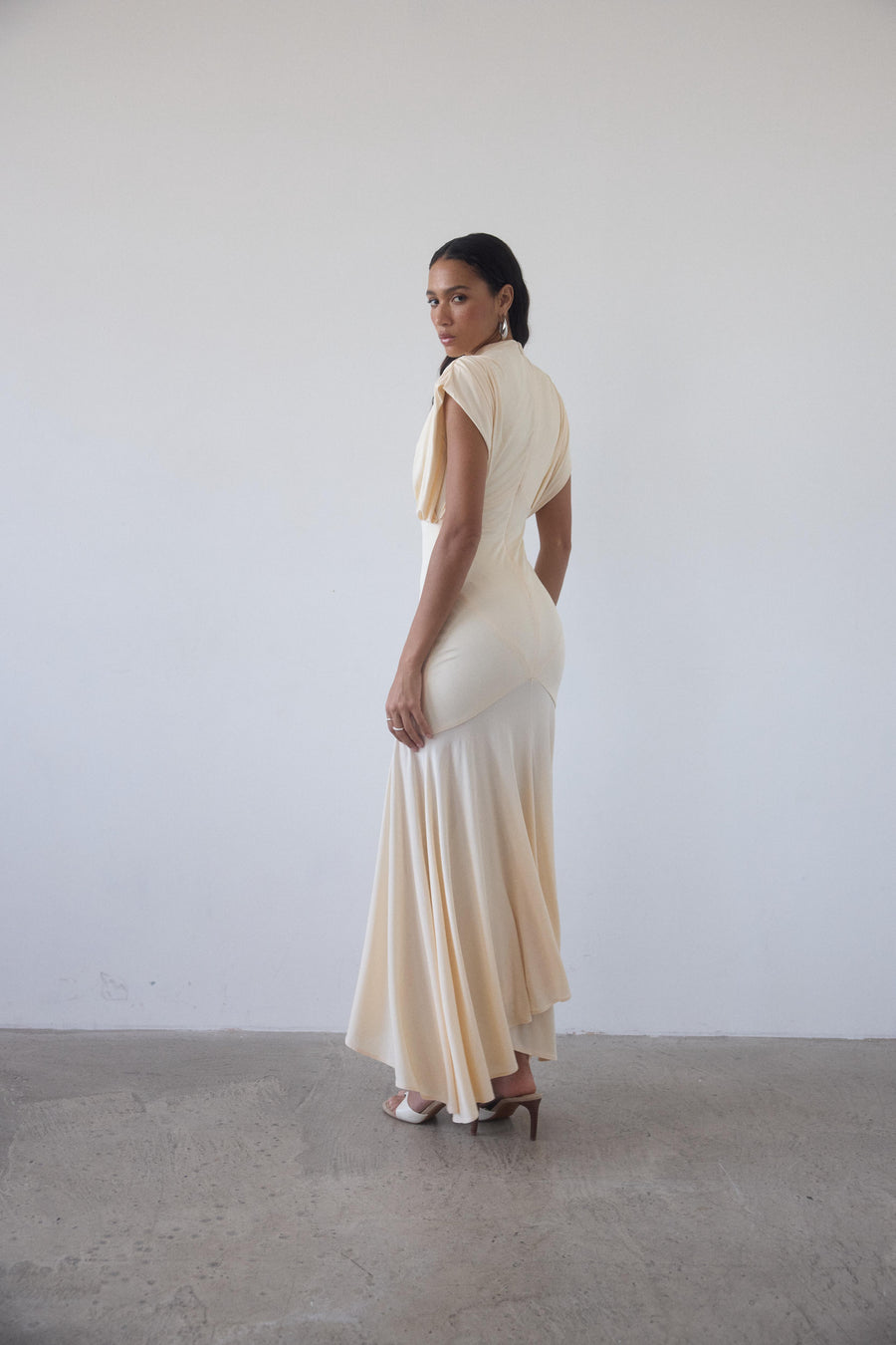 VASUDHA MIDI DRESS IN CREAM JERSEY