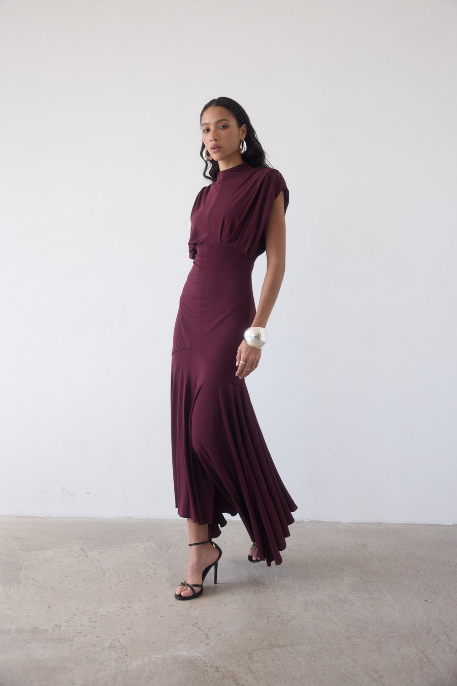 VASUDHA MIDI DRESS IN EARTH JERSEY