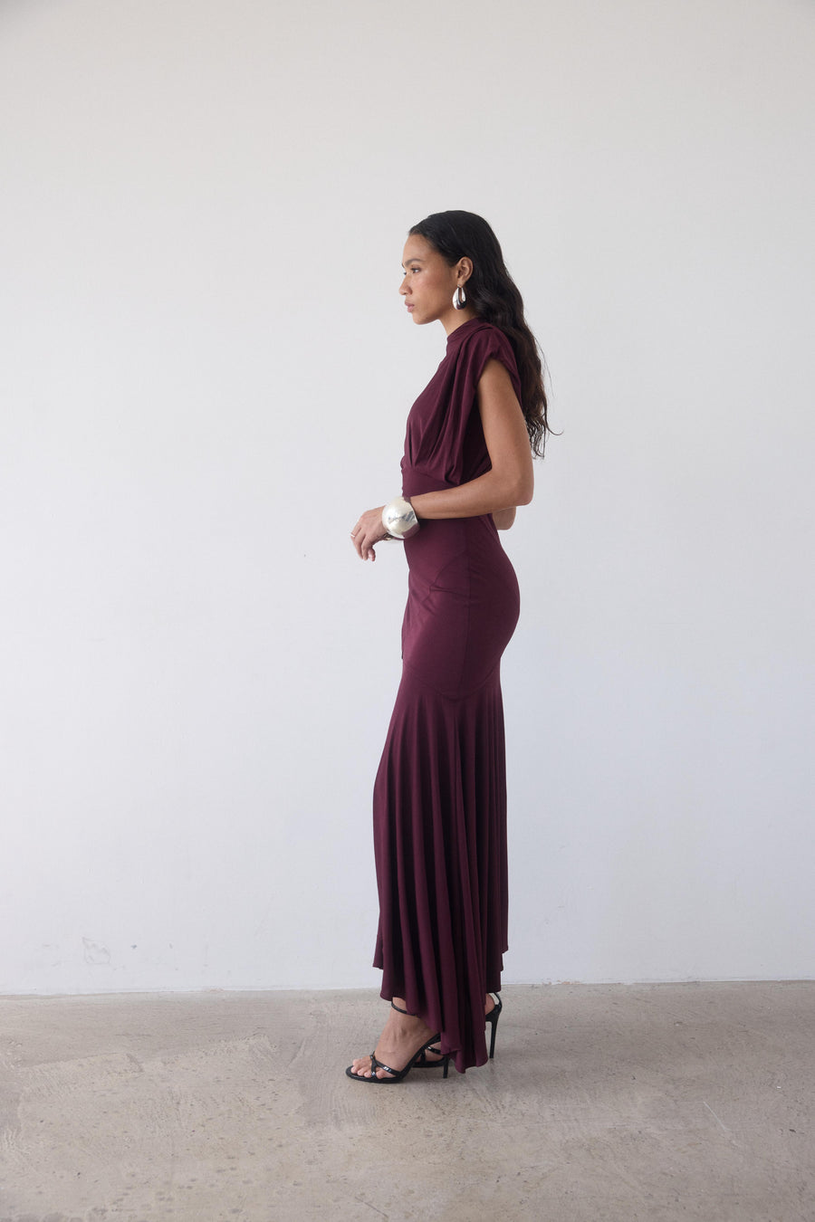VASUDHA MIDI DRESS IN EARTH JERSEY