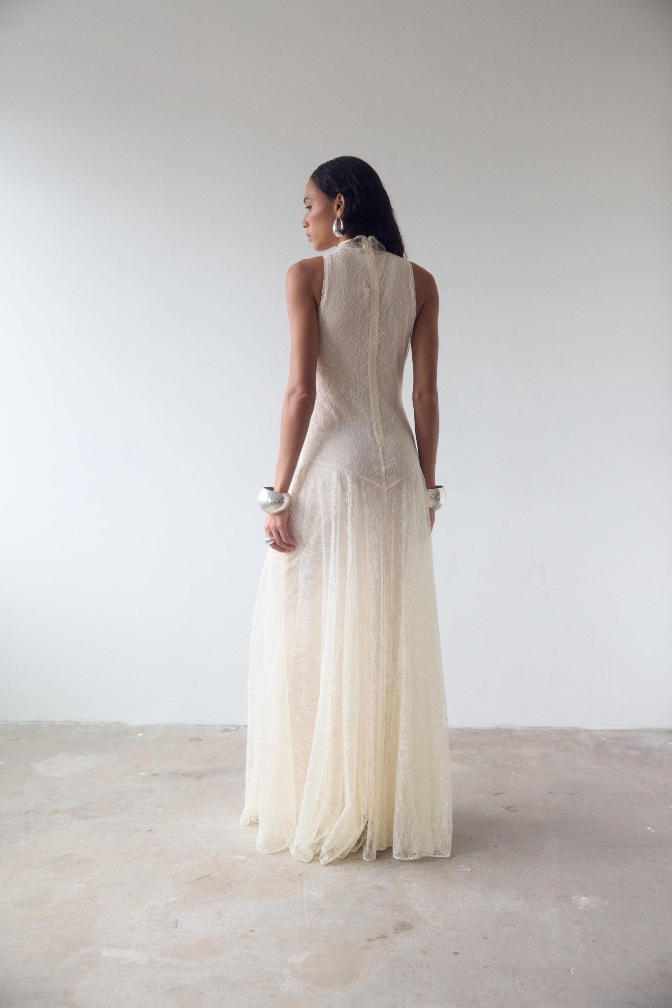 FOEHN MAXI DRESS IN CREAM LACE - De La Vali